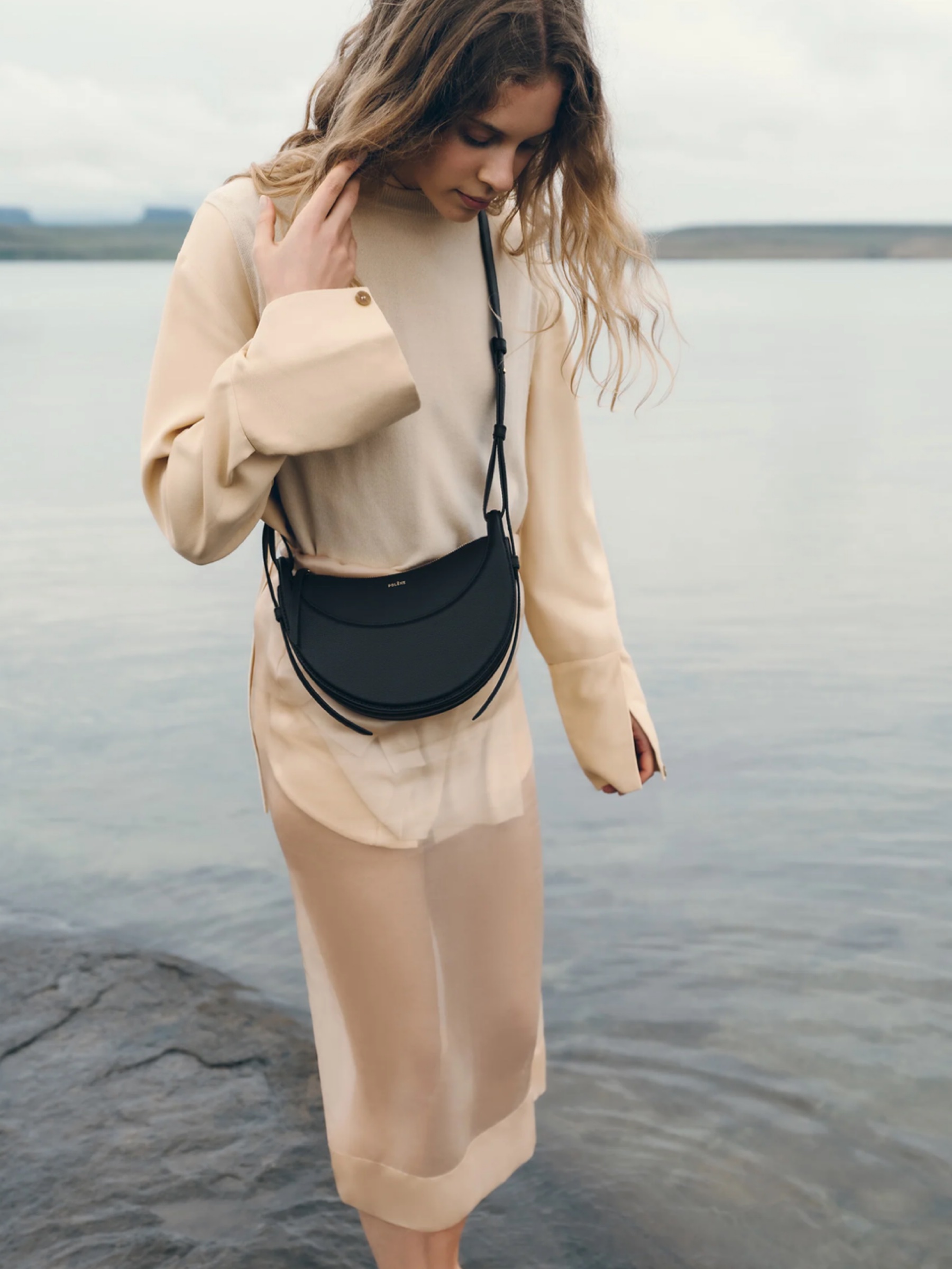 POLÈNE ブラックレザー ケース Polène Numéro Dix textured black leather bag by Polene | Pickle