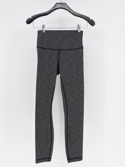 Lululemon Women's High Rise Athletic Work Out Leggings Gray Stripe