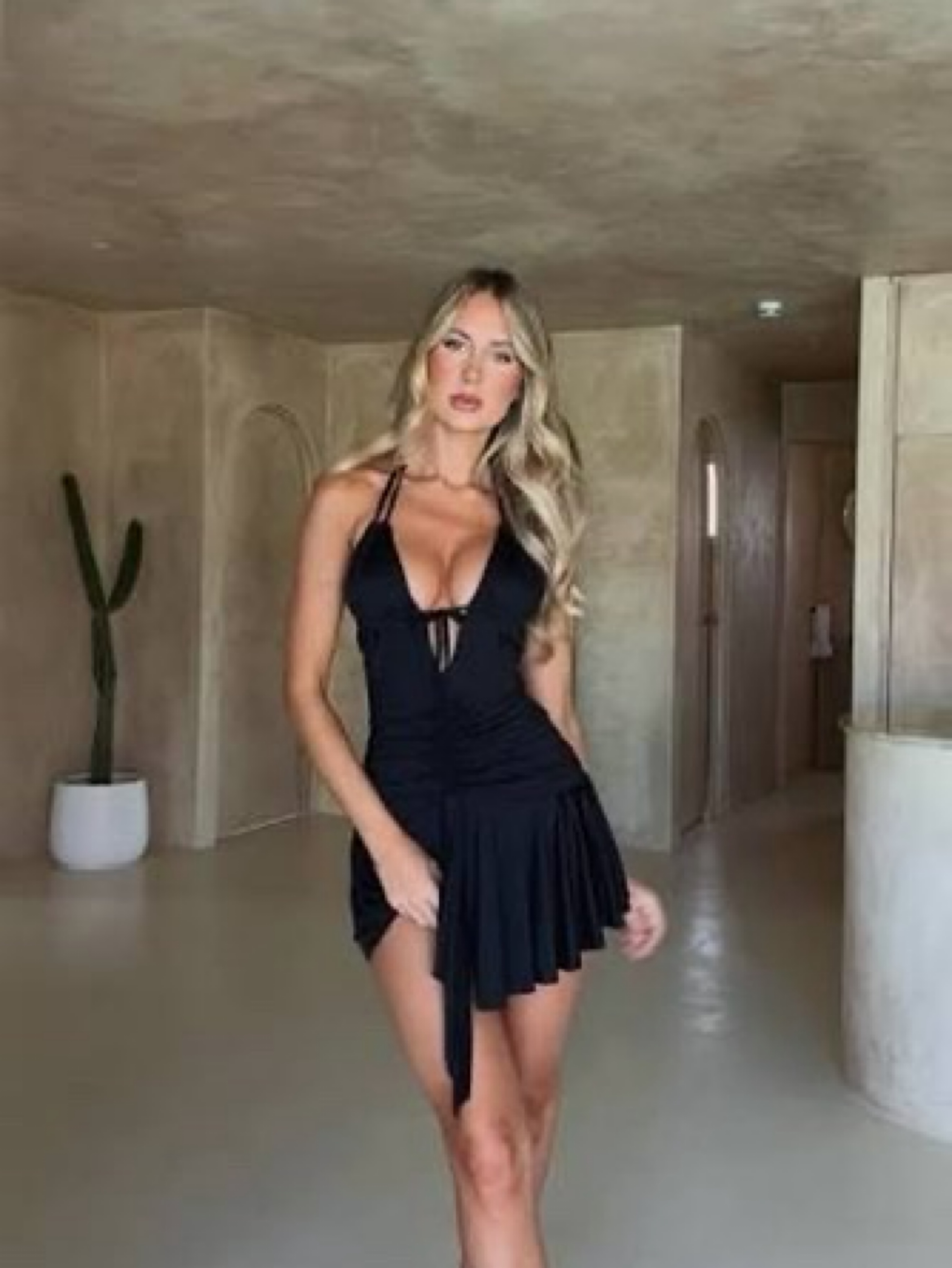 Outcast SASHA MINI DRESS BLACK (medium)