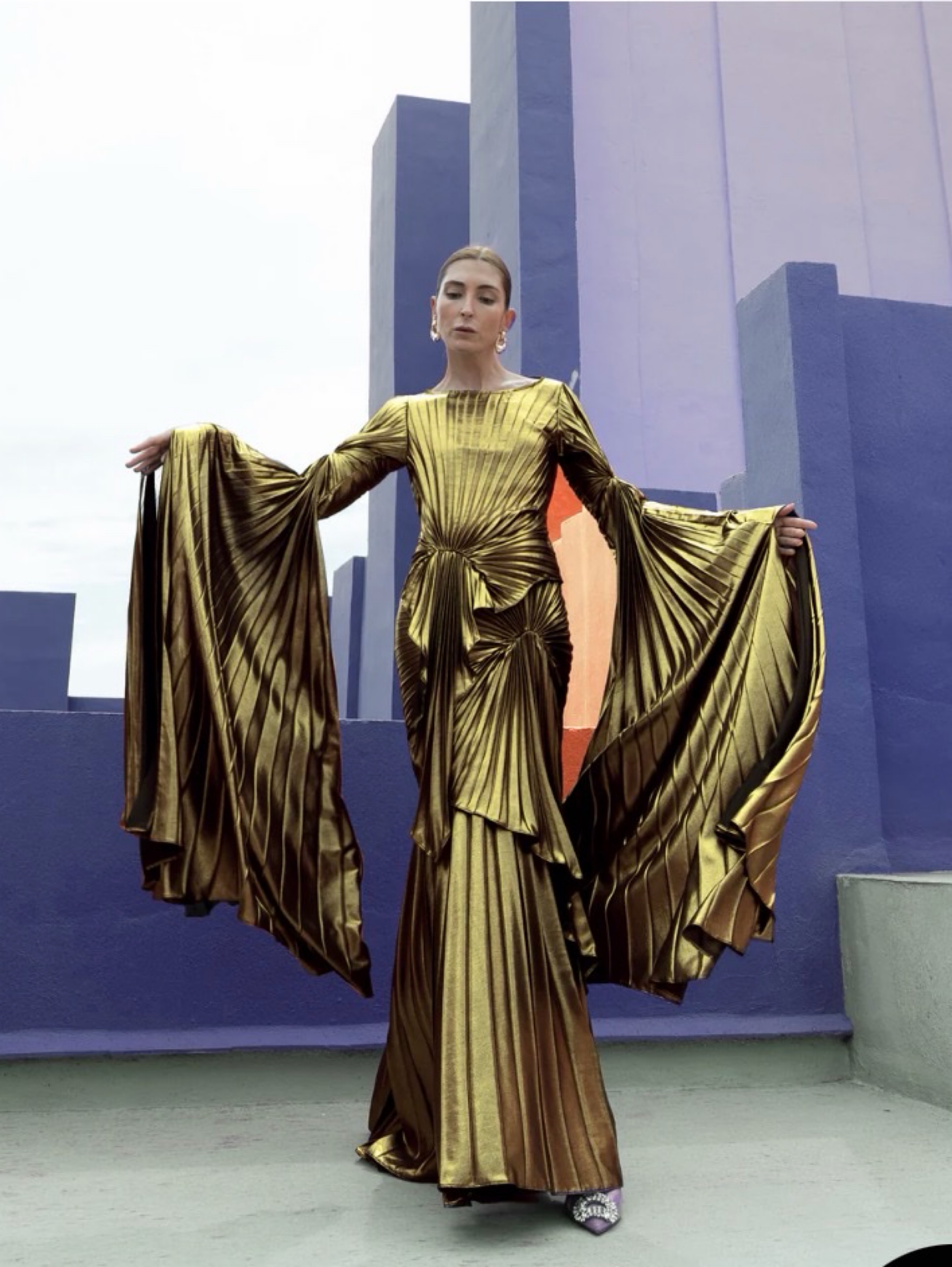 georgia hardinge gold dress Rent Georgia Hardinge Gold Dress US 4