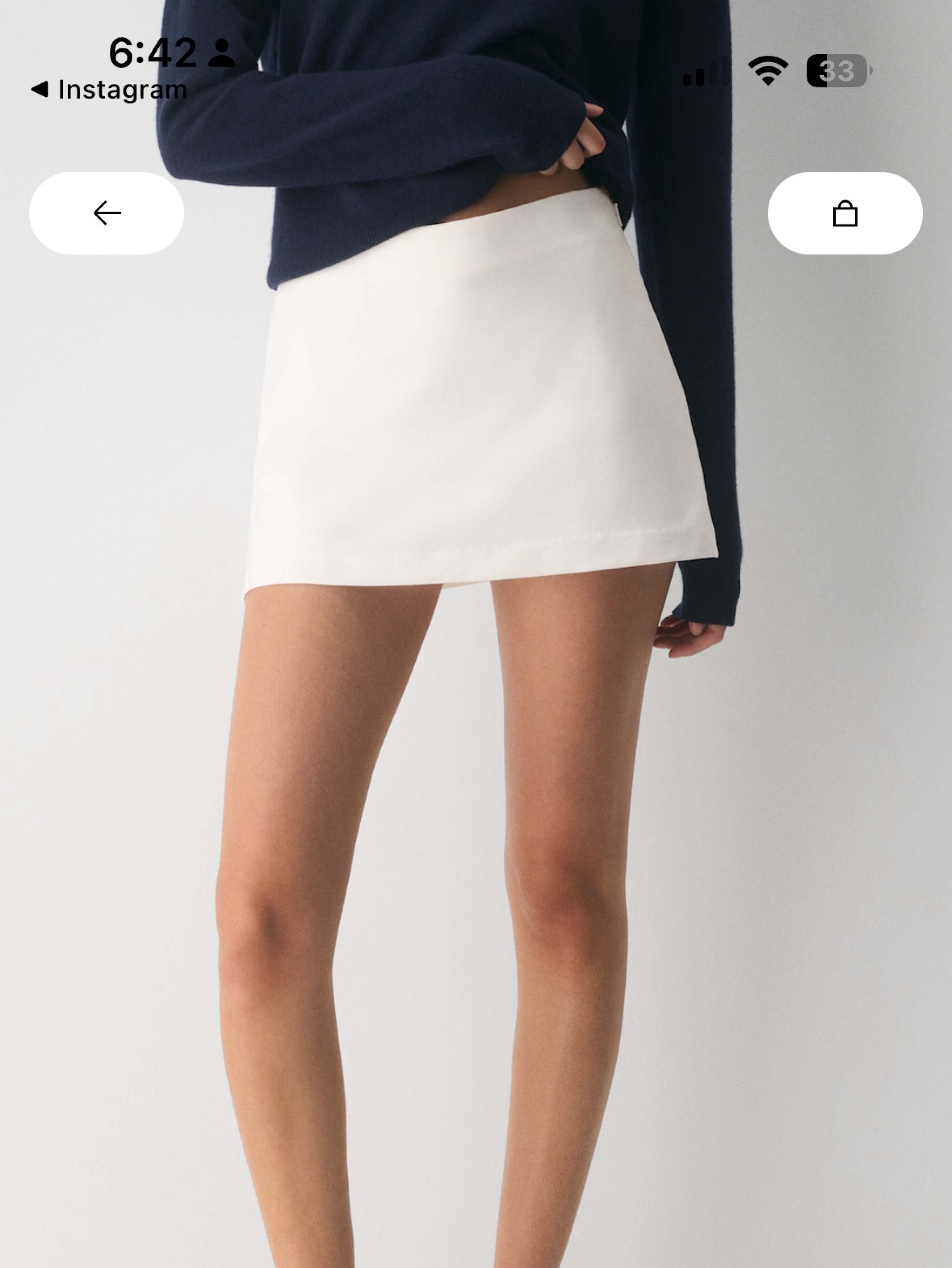 Aritizia White Round up Skort
