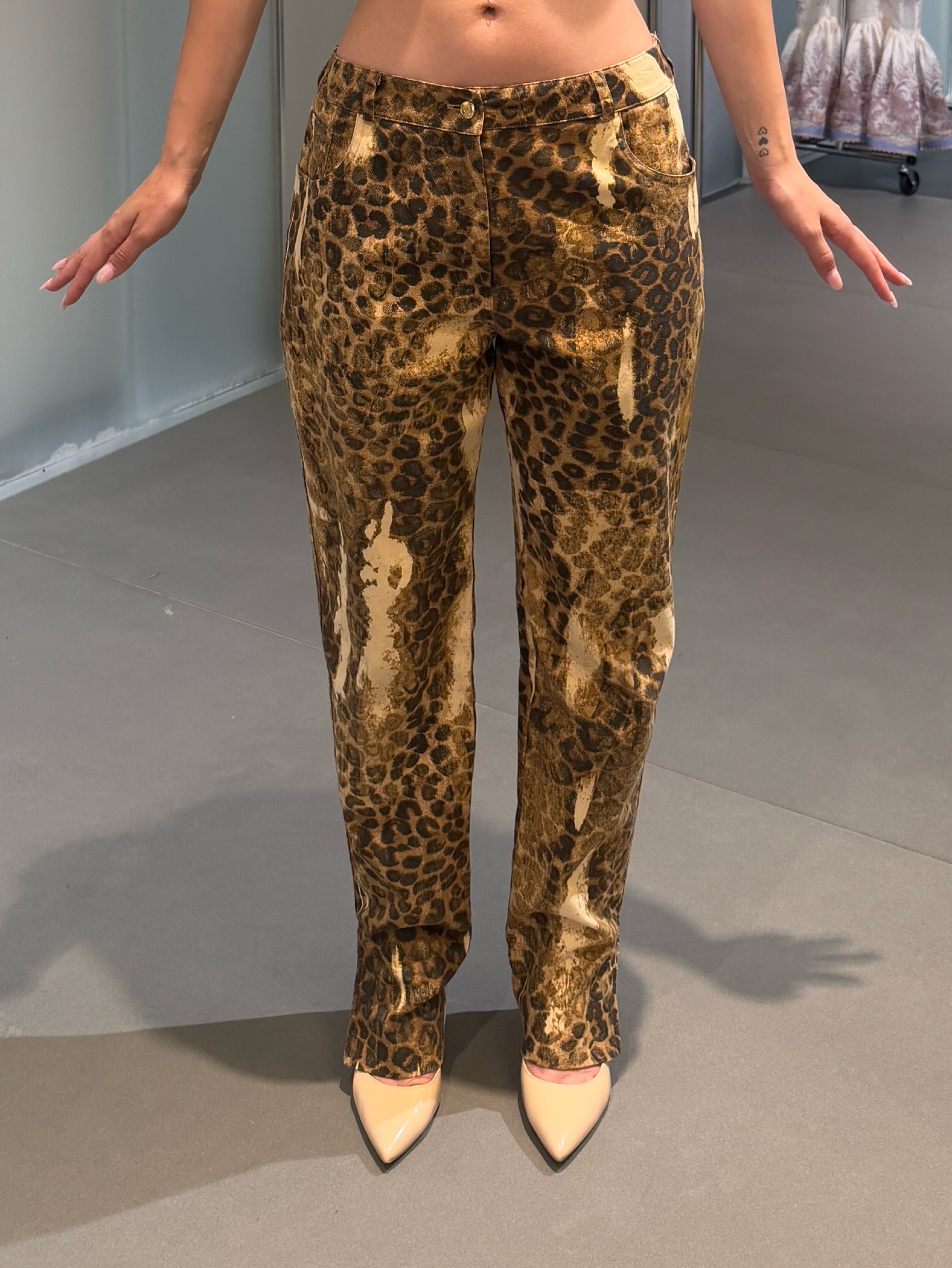 パンツ Christian Dior Leopard Leather Pants Christian Dior Fall 2000 Leopard Denim Pants by Christian Dior