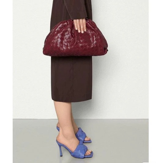 Bottega Veneta Pouch Large Leather Clutch Burgundy