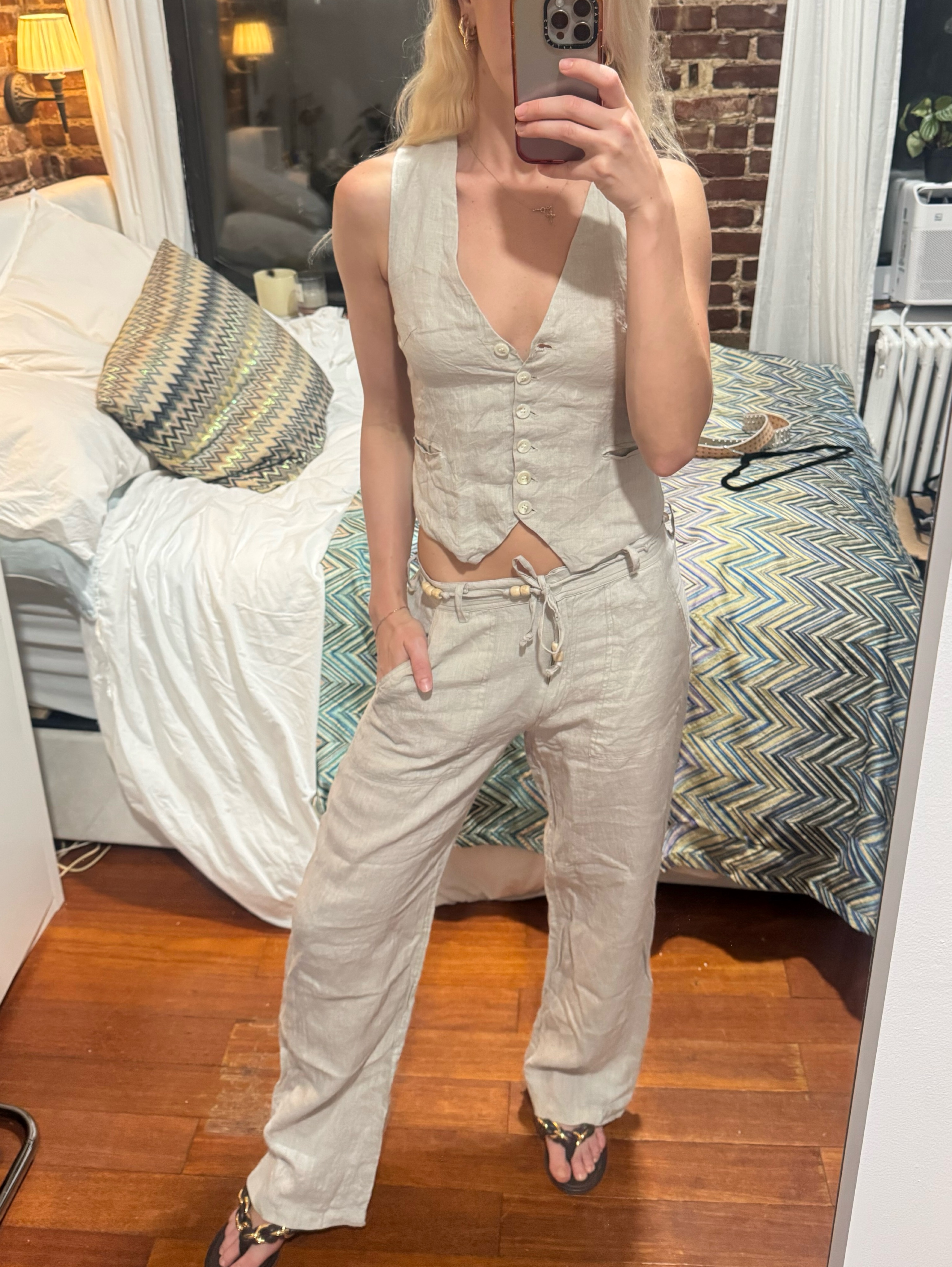 Gimaguas Tan Linen Set