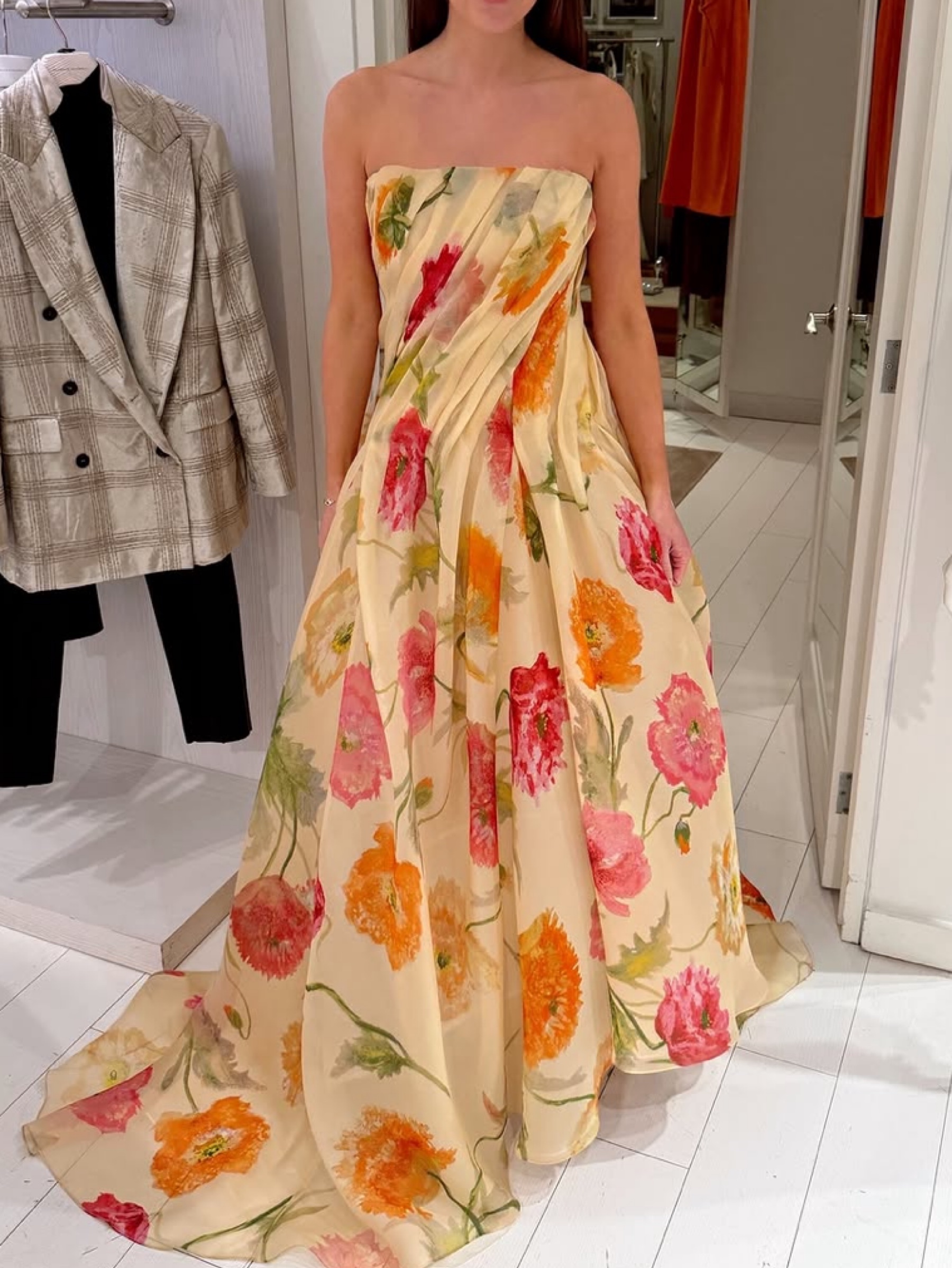 Independent designer Carolina Herrera floral pleated silk gown organza available to rent