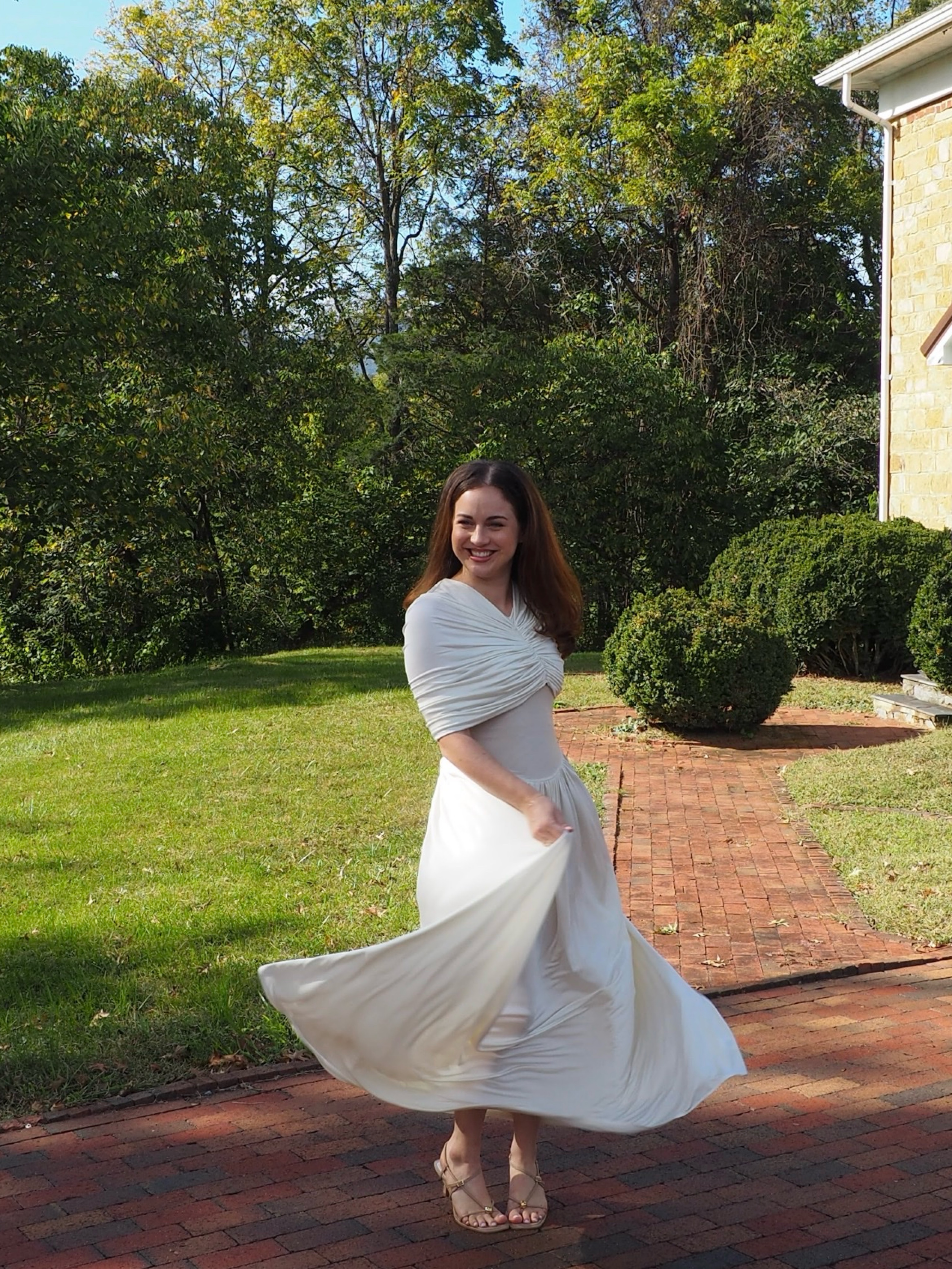 philomena jersey dress in vanilla Helsa Philomena Jersey Ruched Draped Over the Shoulder White Maxi Dress S  $528