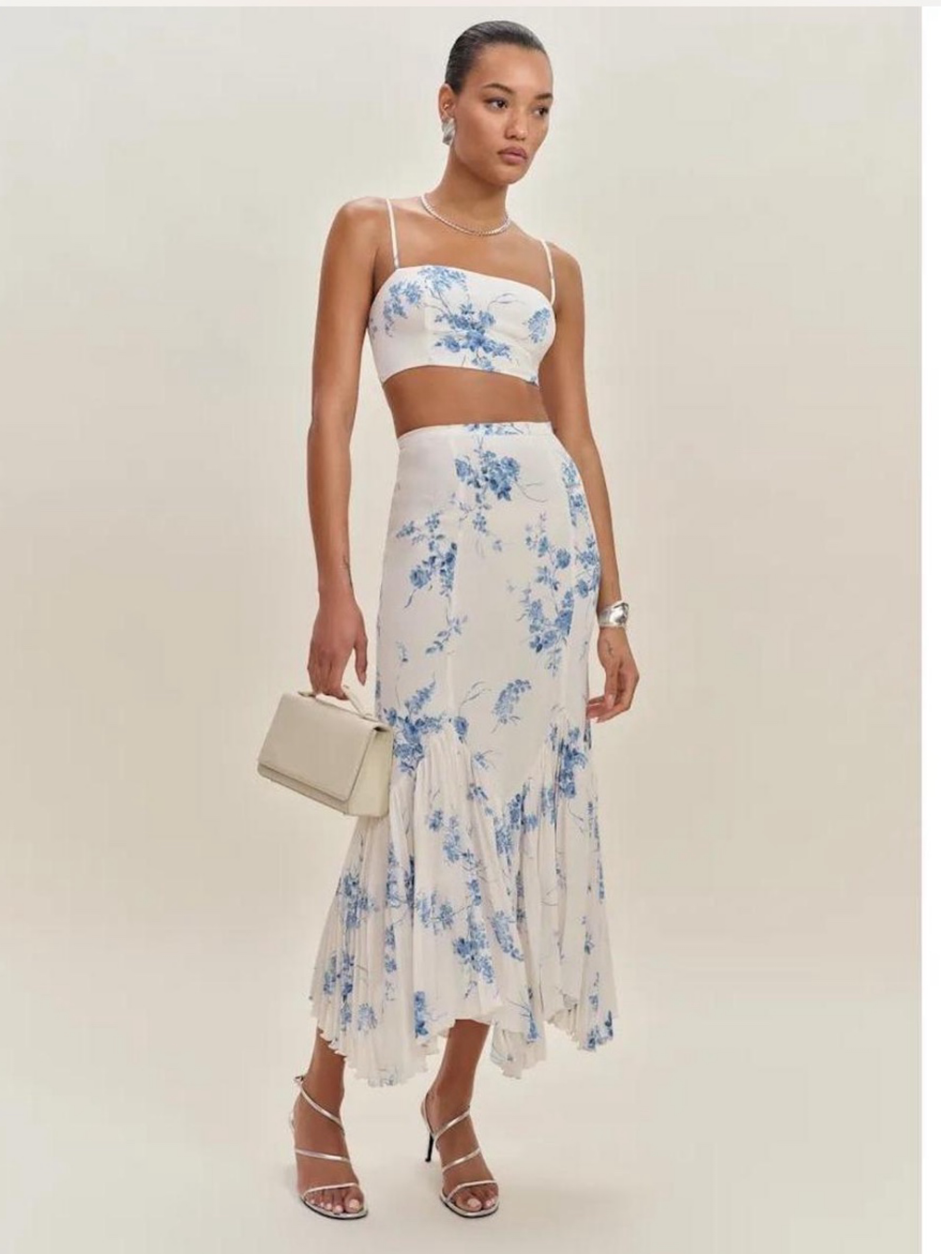 reformation floral print midi dress Reformation black floral Besse midi dress in Isabella