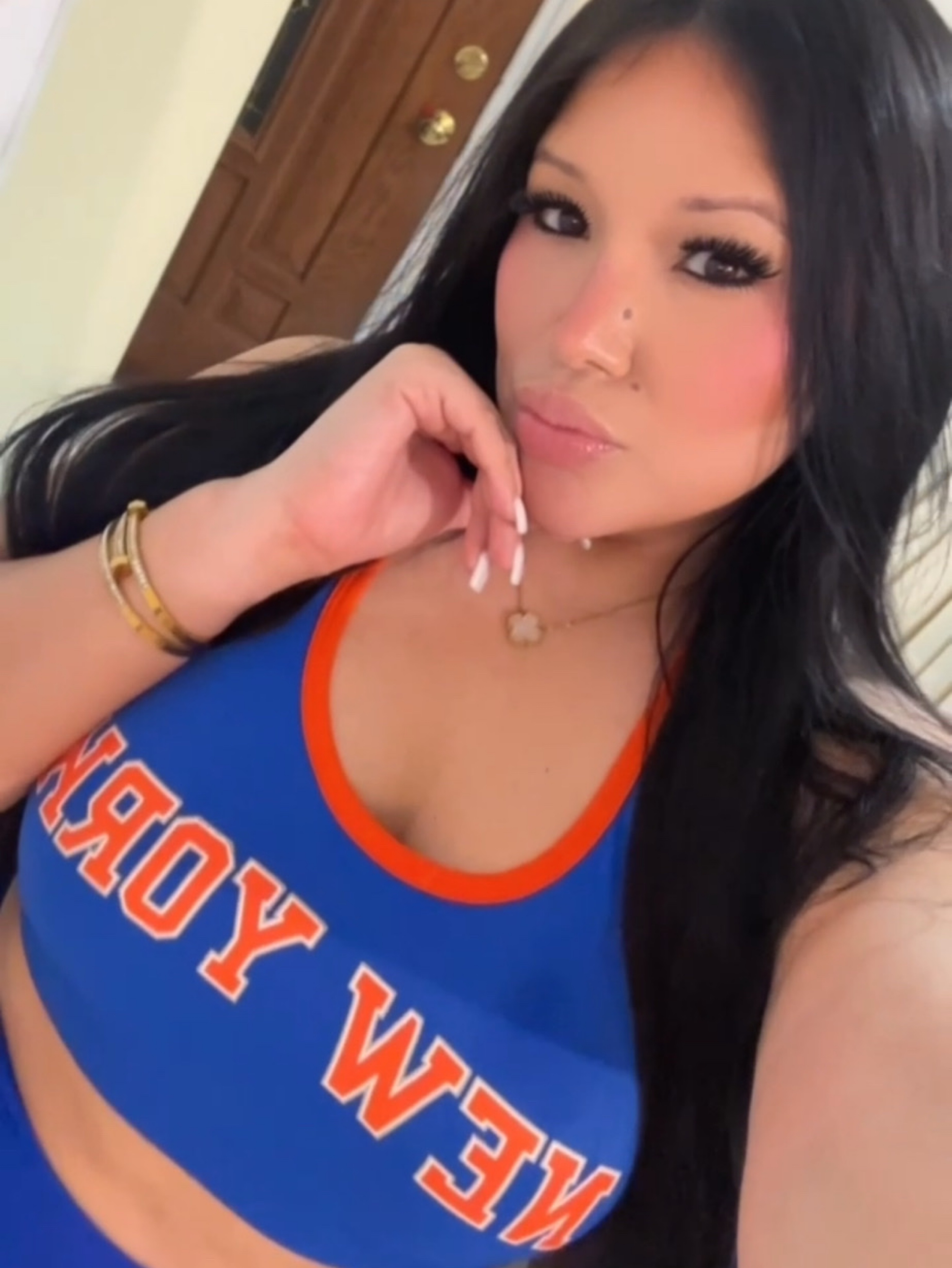 New York Knicks top/sports bra