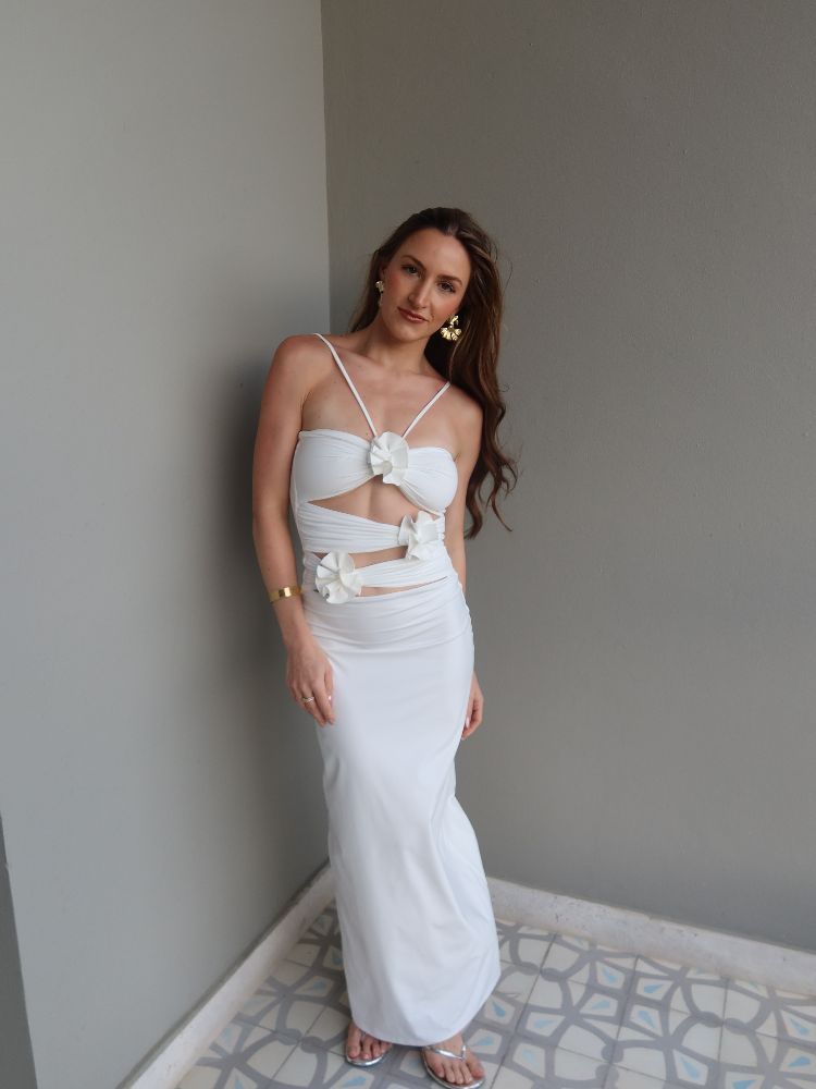 veranera cut out halter maxi dress Maygel Coronel by Maygel Coronel xjun26_offprice_ext