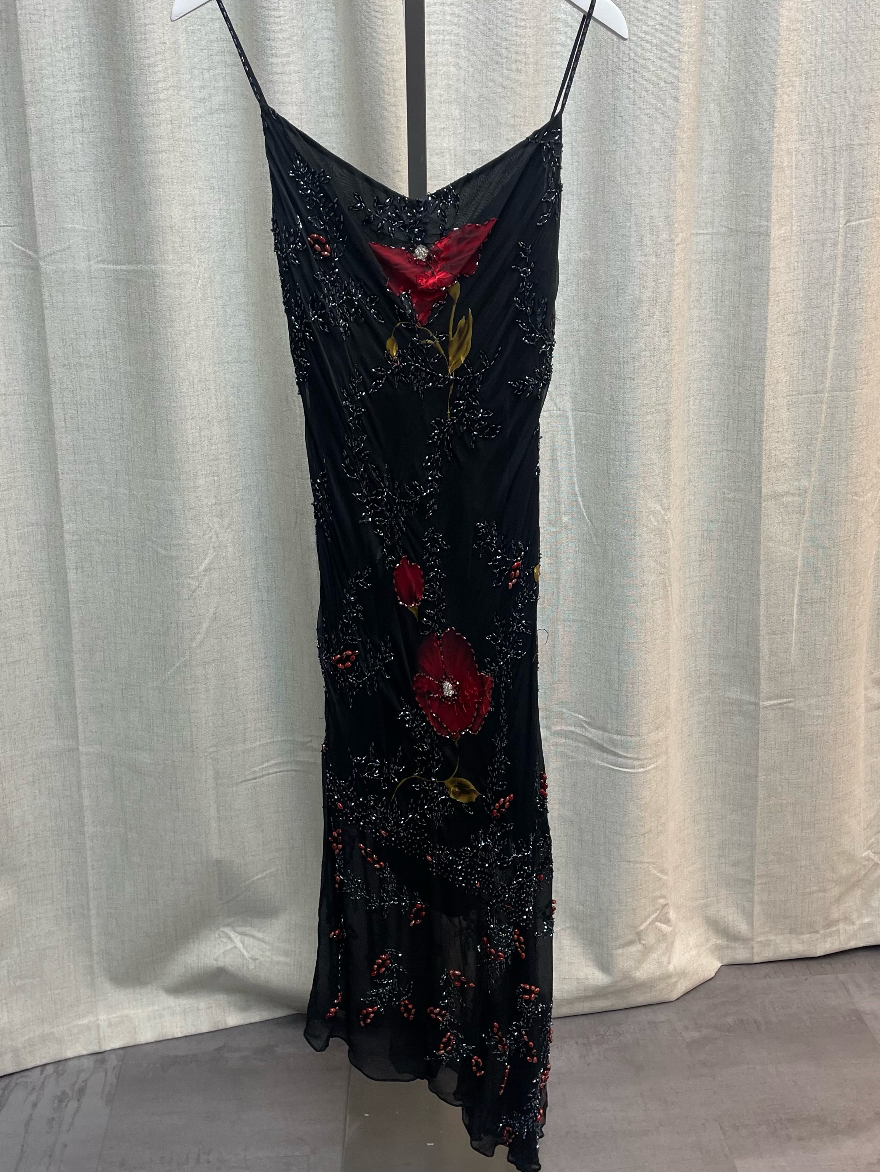 red dress to impress Strapless Sequin Prom Gown: Dancing Queen 4606 / XSmall Tulle flower girl dresses All Black Dress Ideas Size:Small/14-14.5 Neck/32-33 Sleeve