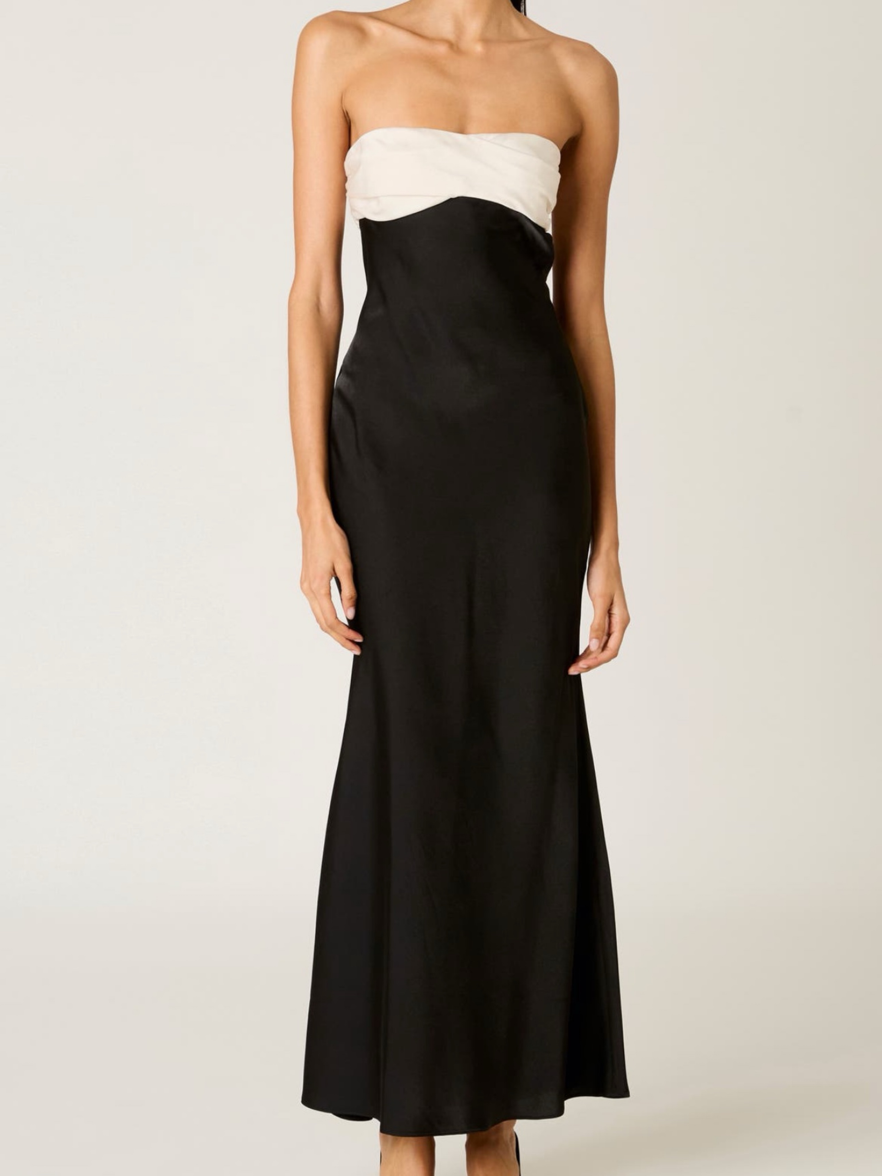 Nia Strapless black / white gown