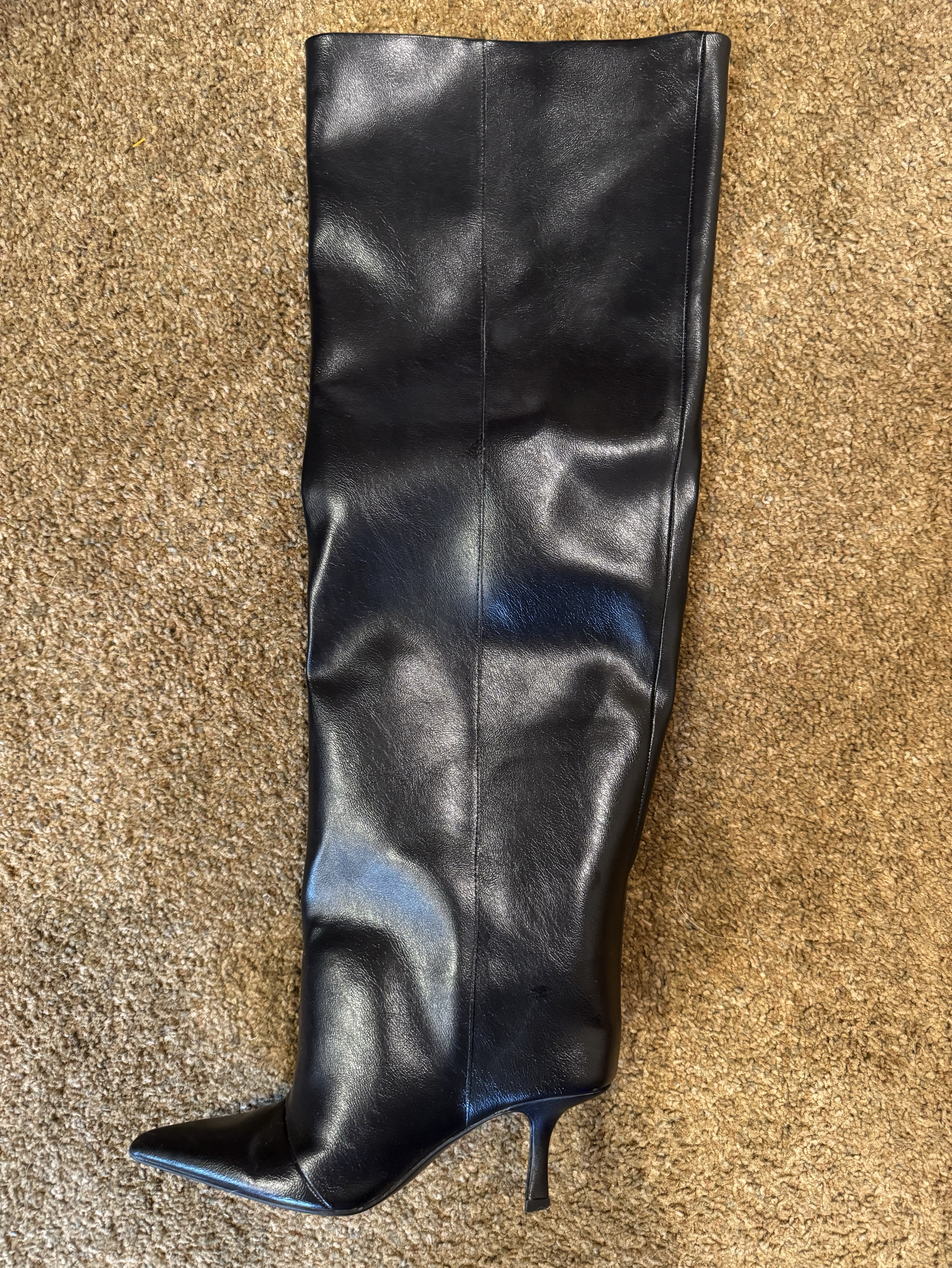 Black Leather Knee-High Heeled Boots