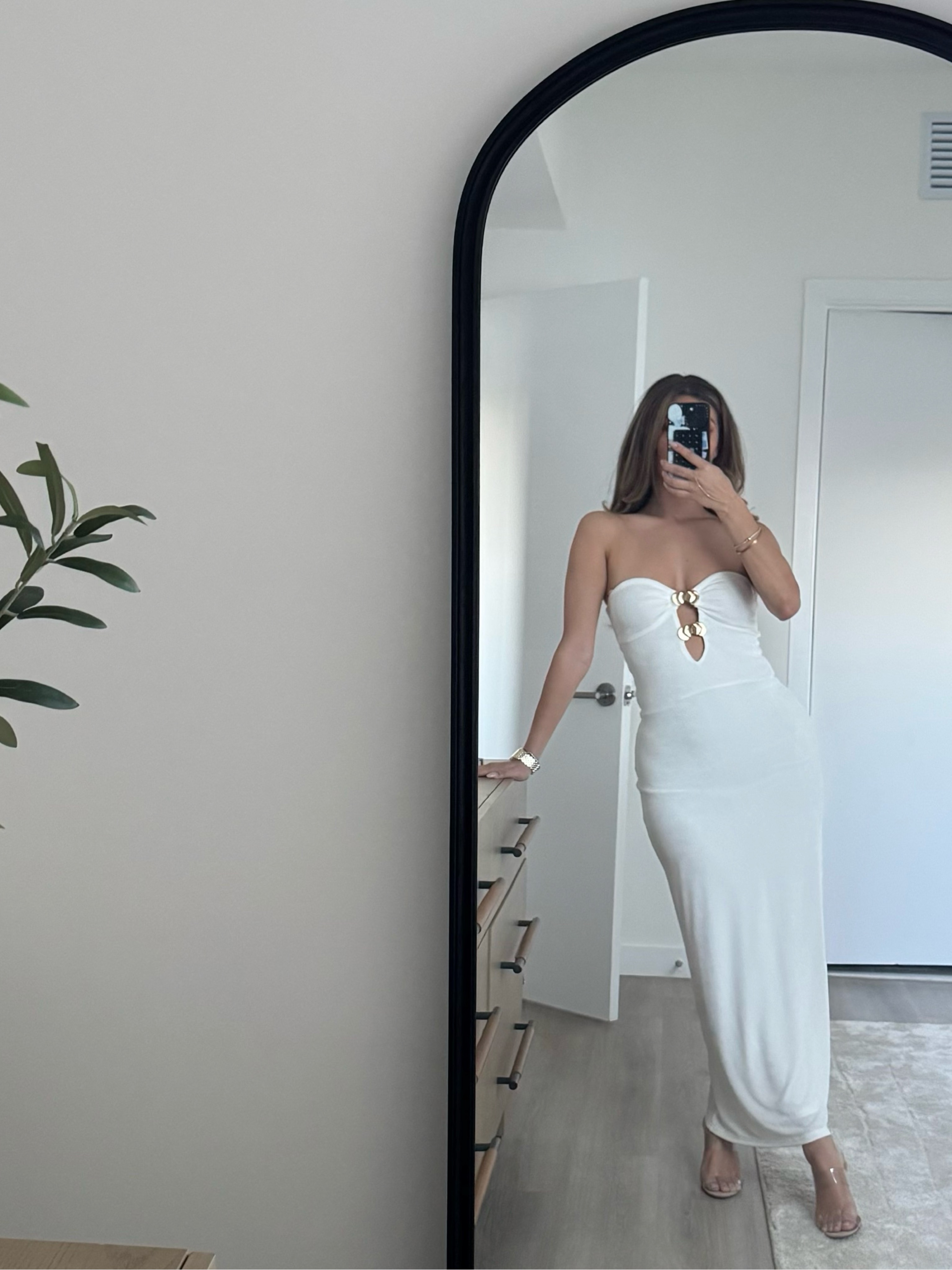 sheer dress selfie Shimmery Long Sleeved Black/Gold its perfect for a bridal shower or birthday celebration Selfie Leslie Molli Sheer Puff