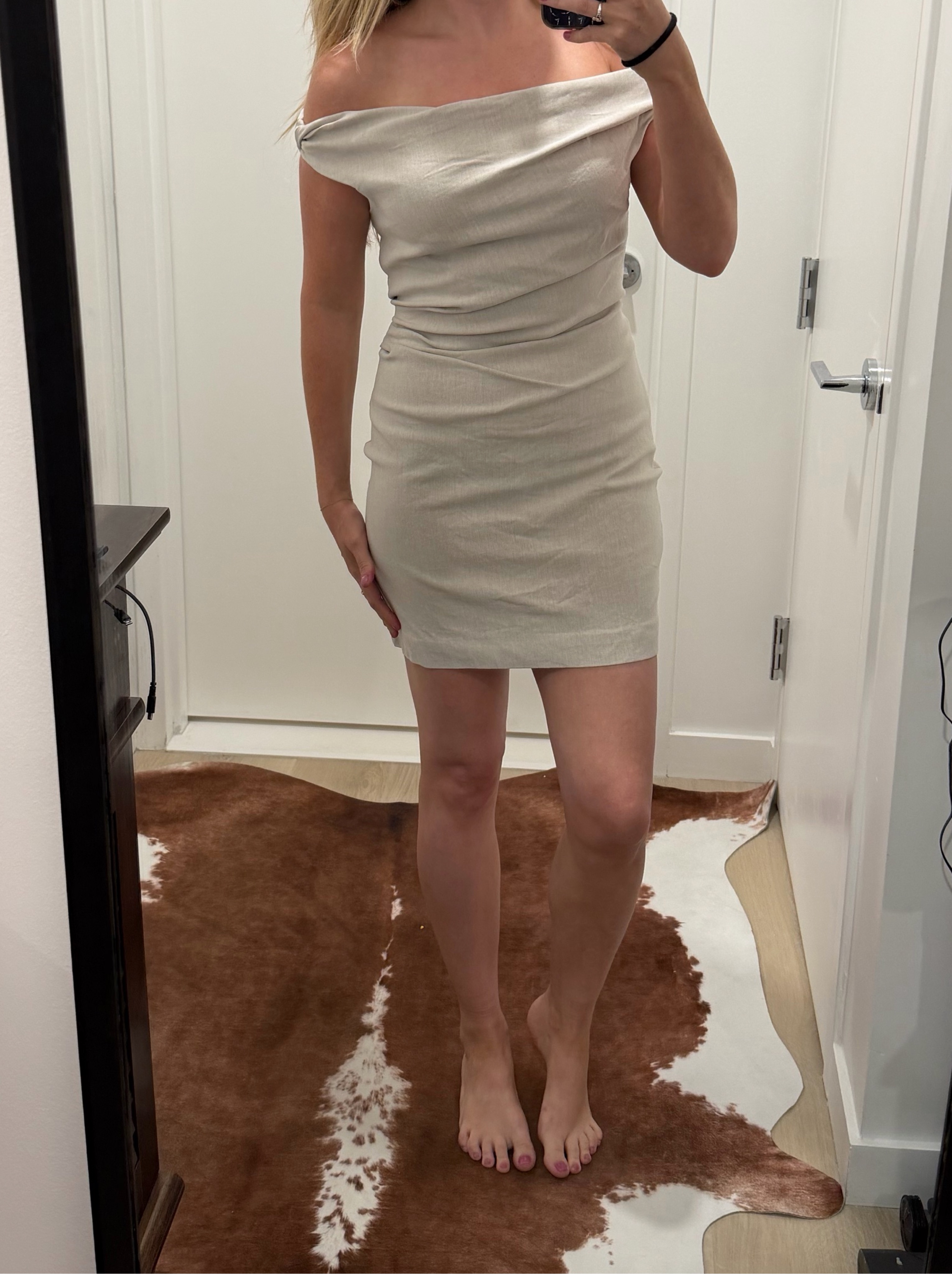 cream mini dress zara Off-Shoulder Ruched by ZARA Ebay Women Dresses for Special published_date:2024-05-13T16:06:44Z SHORT SATIN CUT Size:S (size 10)