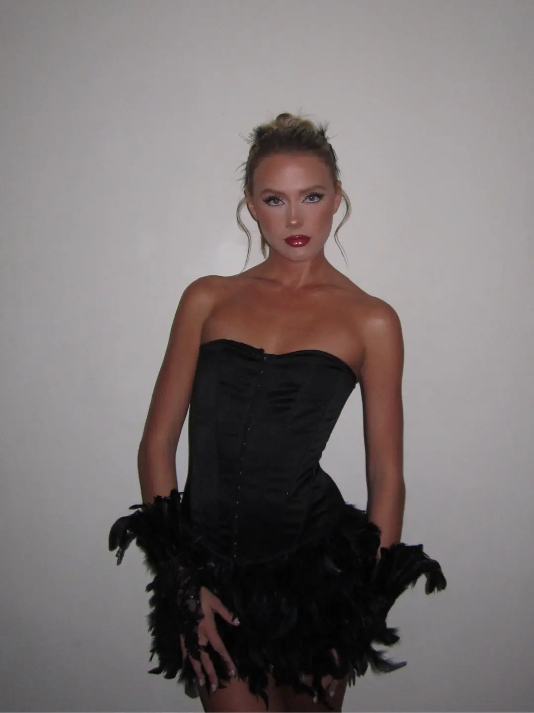 Amazon Black Swan Halloween Costume, photo 1 of 3