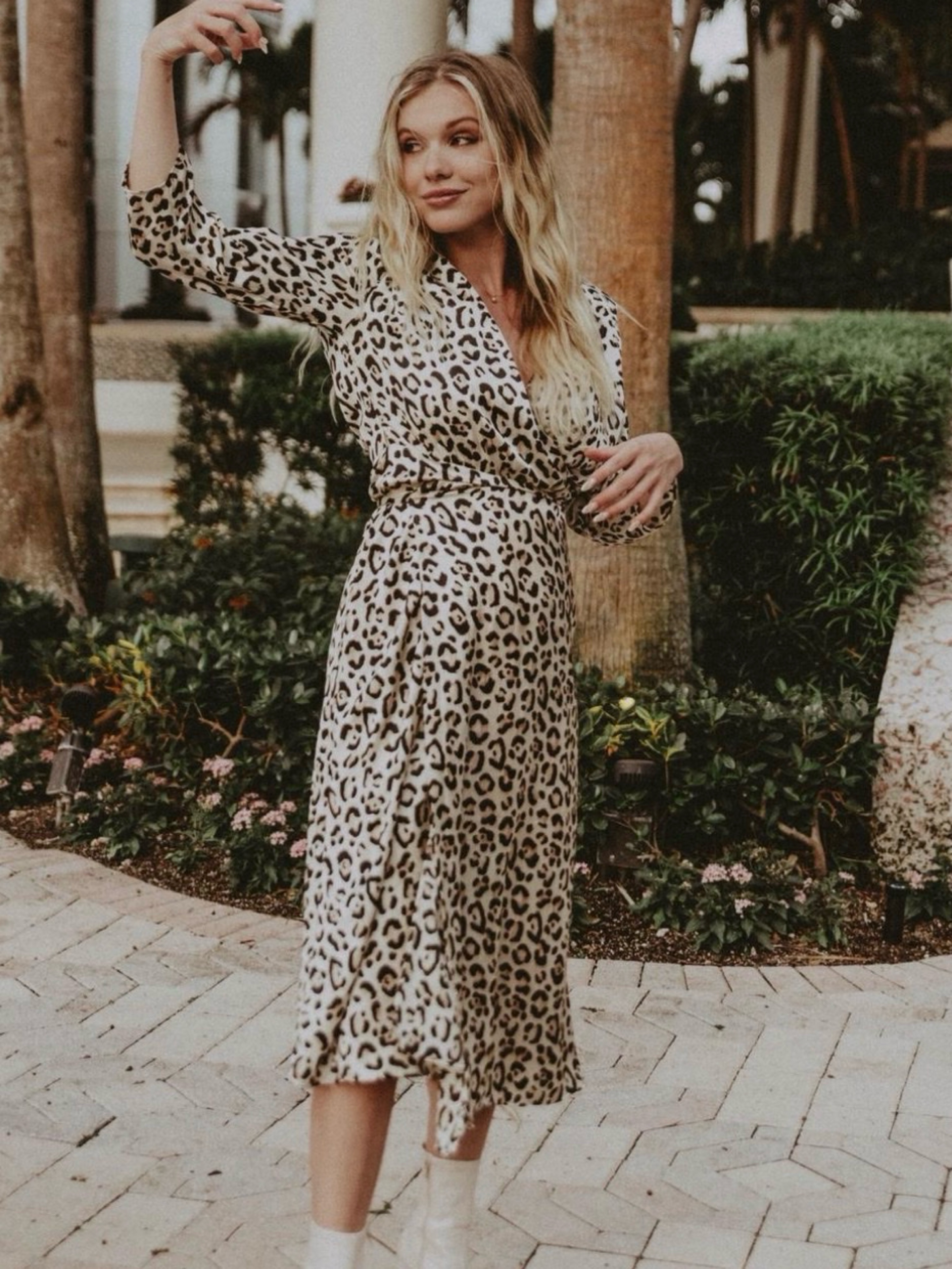 cream leopard print dress H&M Cream Beige Animal Leopard Print Balloon Sleeve Pleated Midi Dress size 14
