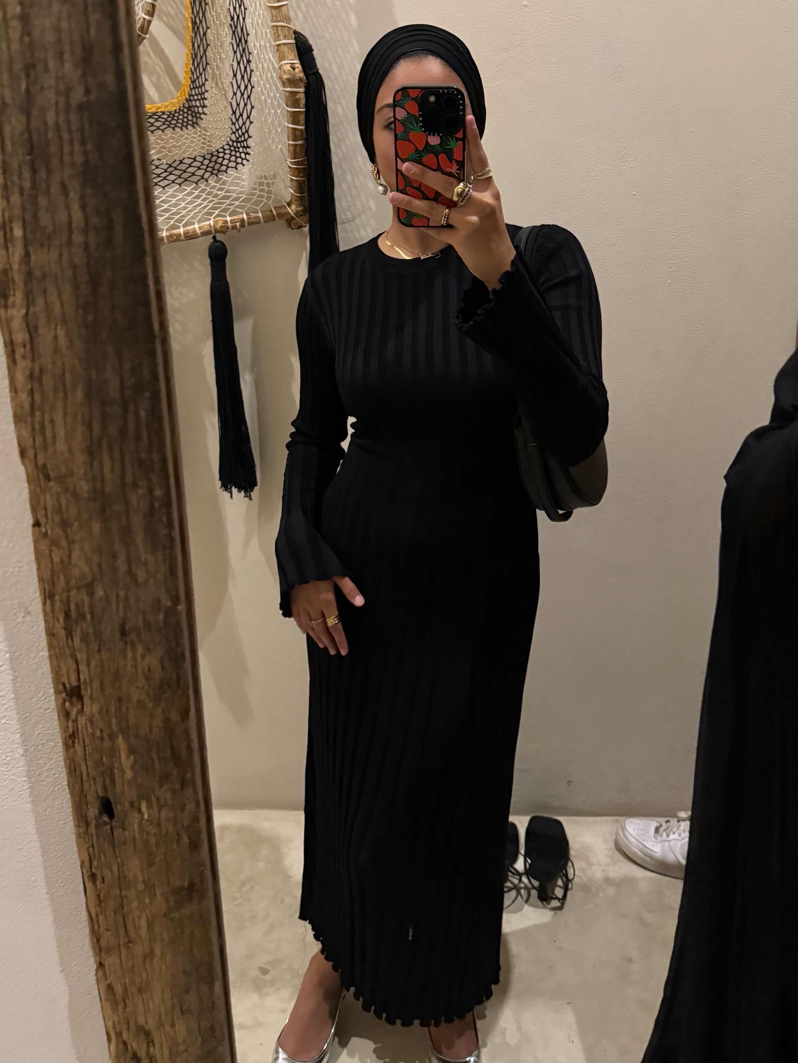 dissh maxi dress long sleeve HADLEY BLACK LONG SLEEVE KNIT MAXI DRESS DISSH