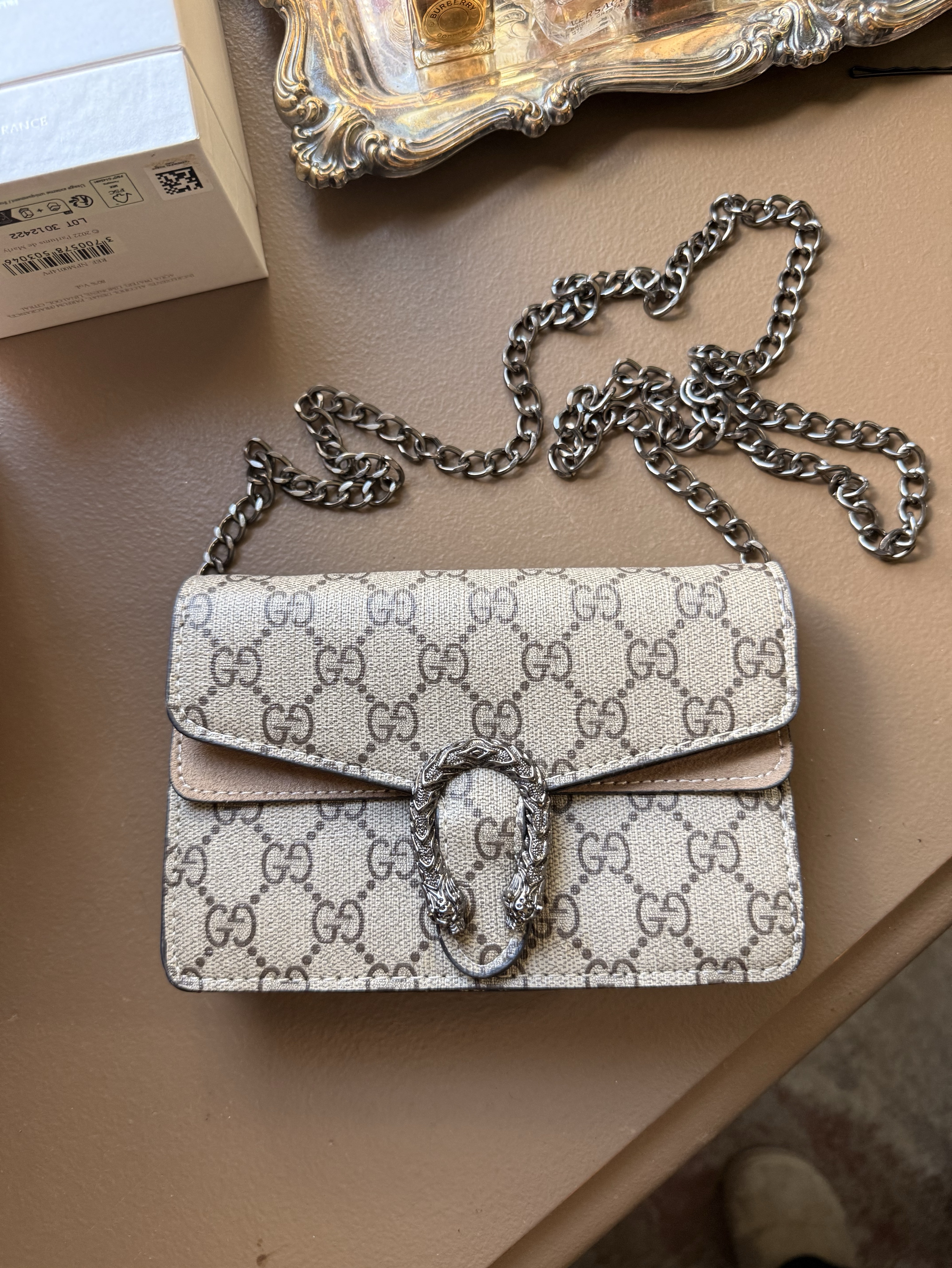 Gucci Dionysus GG Supreme Super mini bag