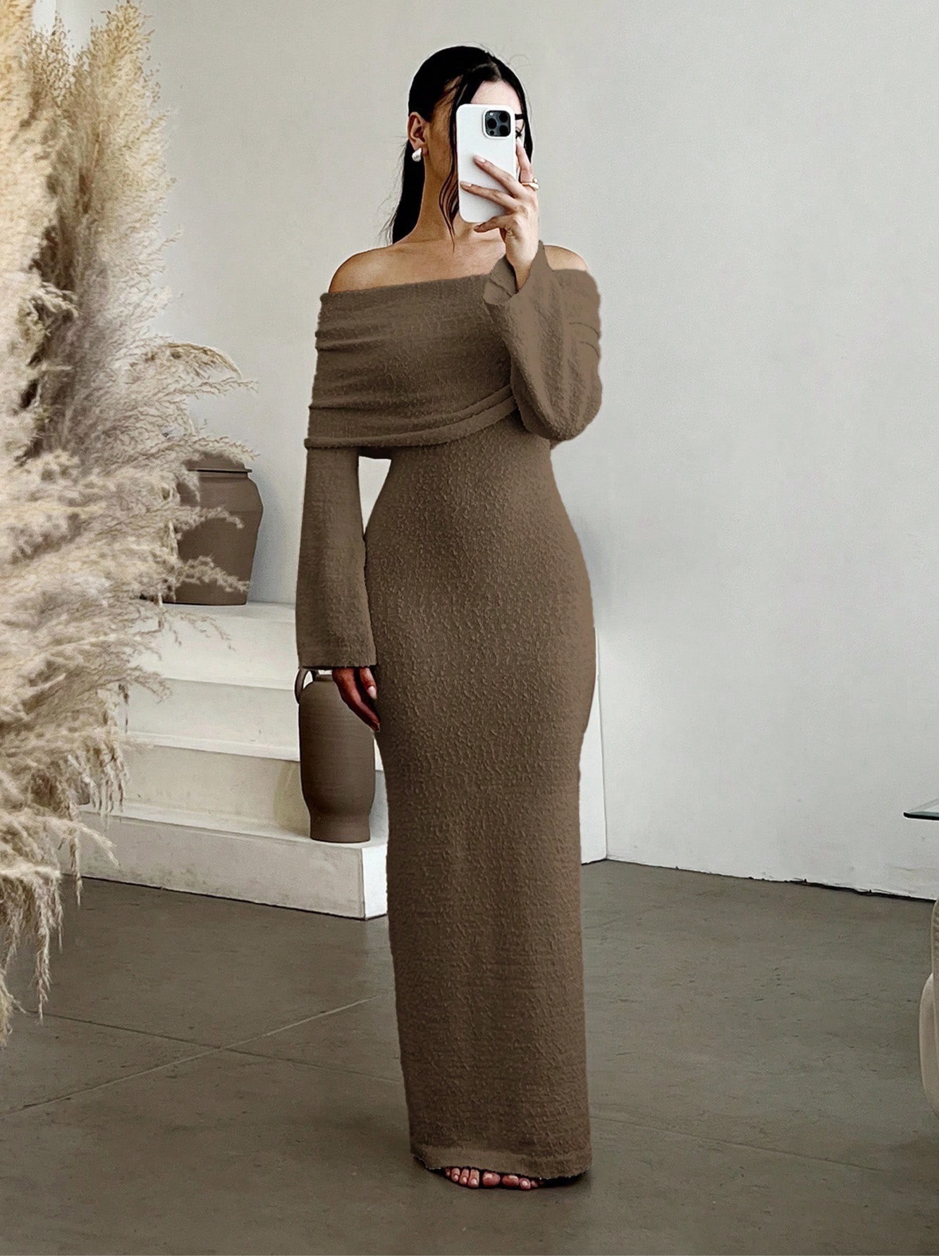 mini women's angel dress Eyes Cowl Neck Asymmetrical Hem Champagne Premium crepe Size:MOM M dress_occasion_Casual Crown Mark Beckett Rustic