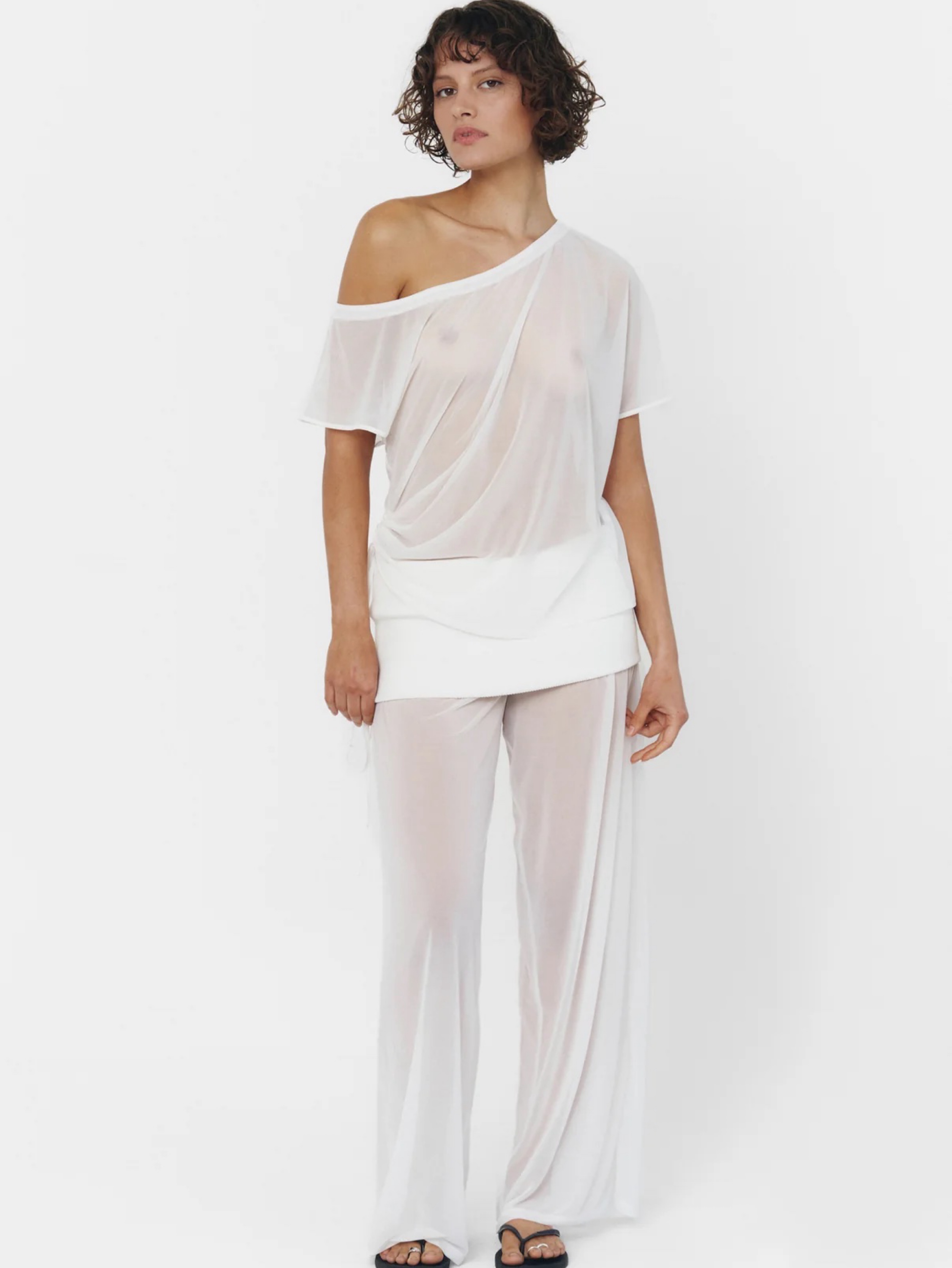 NWT Find Me Now The Label White Set