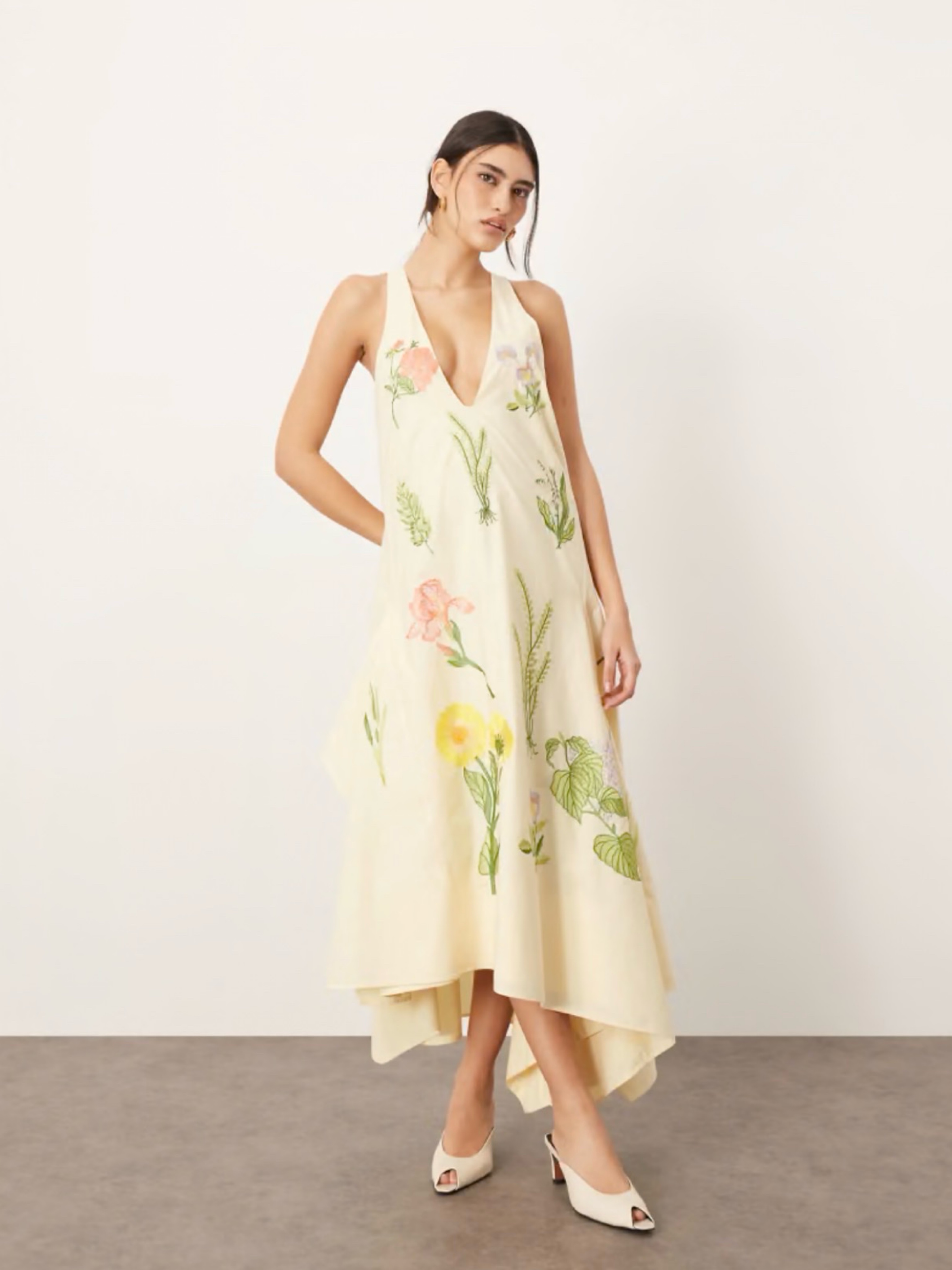 cut out black maxi dress Feleicia | Sweetheart Cut-Out With Split FASHION SZN Plus Size OpaqueCocktail Hour. ROW_RESTRICTED Color:WHITE/GOLD