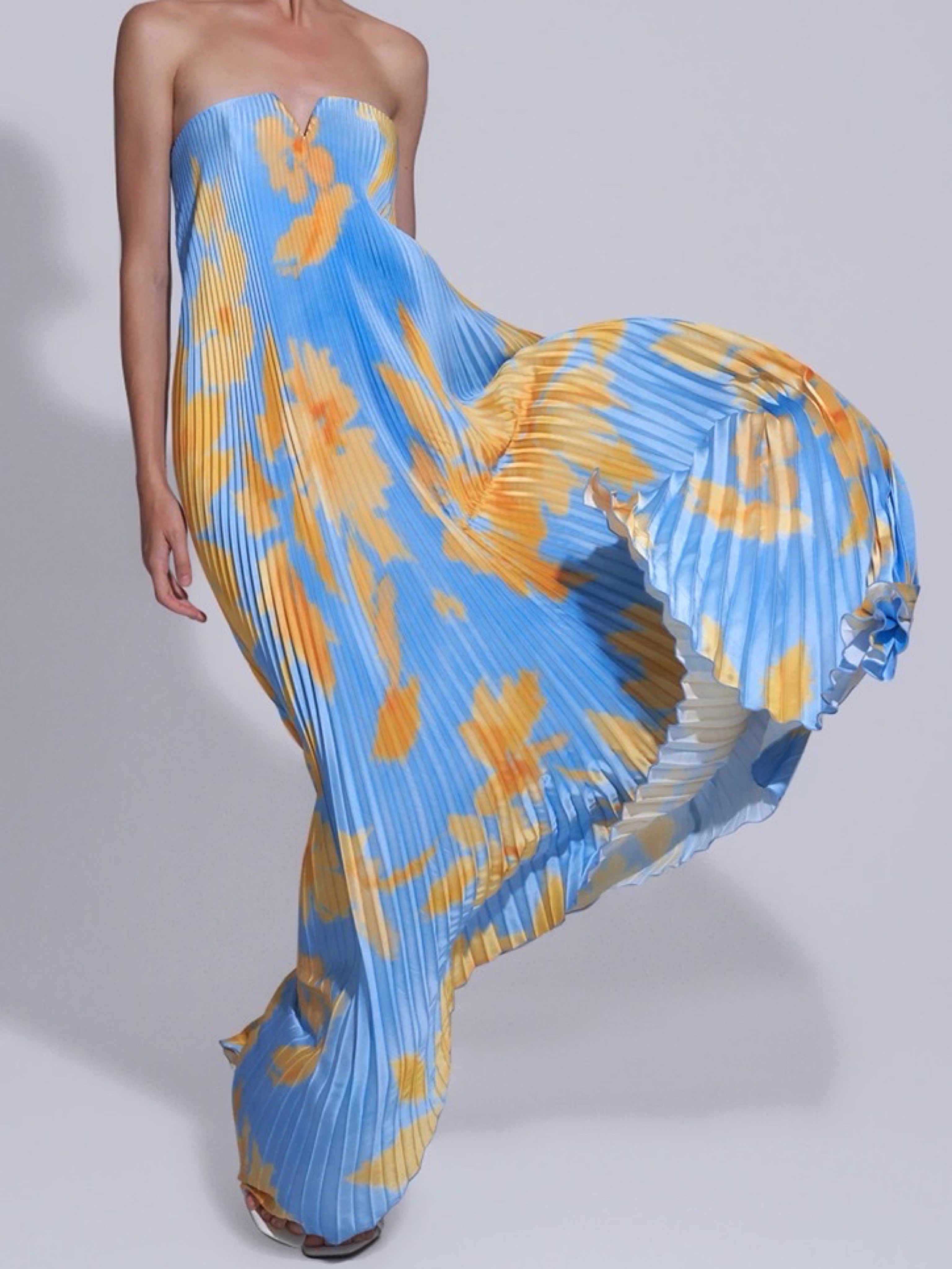L’idee - Silk Strapless Gown