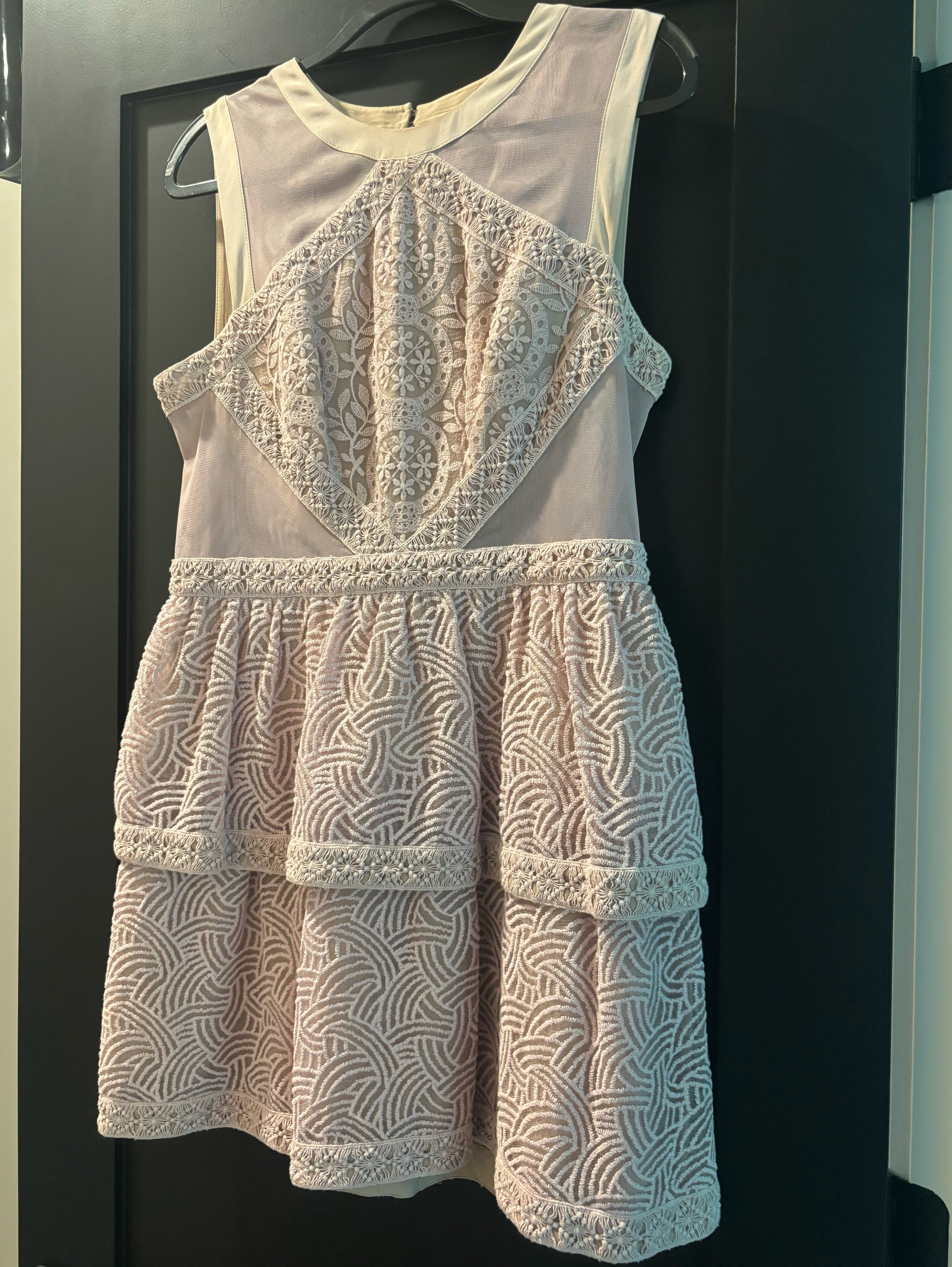 bcbgmaxazria cocktail dresses Amazon.com: BCBGMAXAZRIA Women's Flowy Lace Cocktail Dress, Black, 0 :  Clothing, Shoes & Jewelry