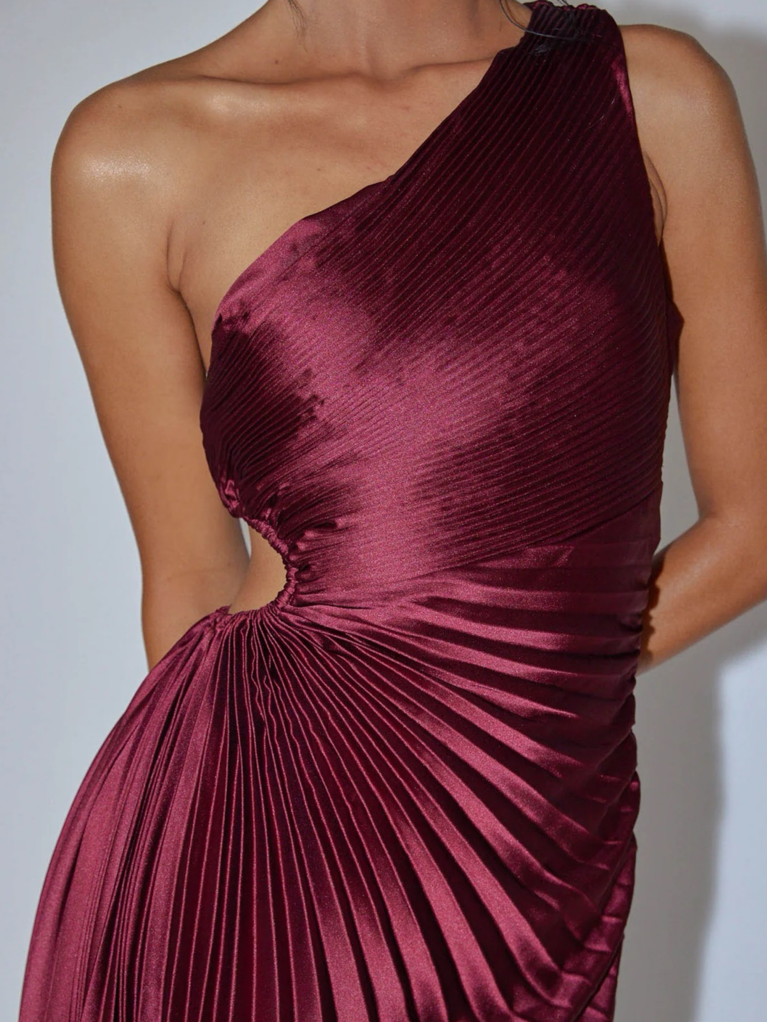 burgundy one shoulder midi dress Petal and Pup Women's Pontee One Shoulder Pleated Midi Dress