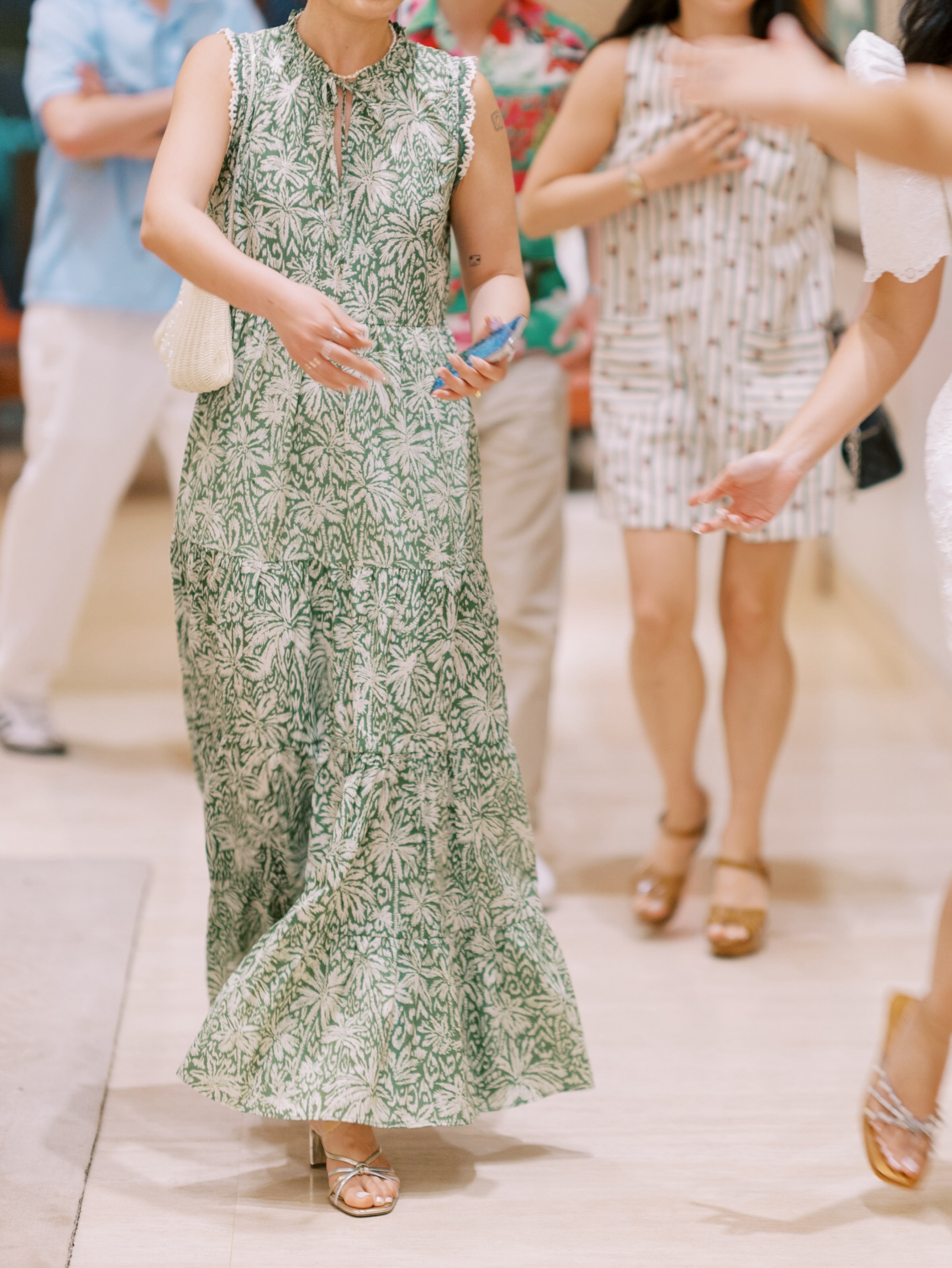 vince camuto dresses maxi Vince Camuto Petite Floral Puff Sleeve Maxi Dress