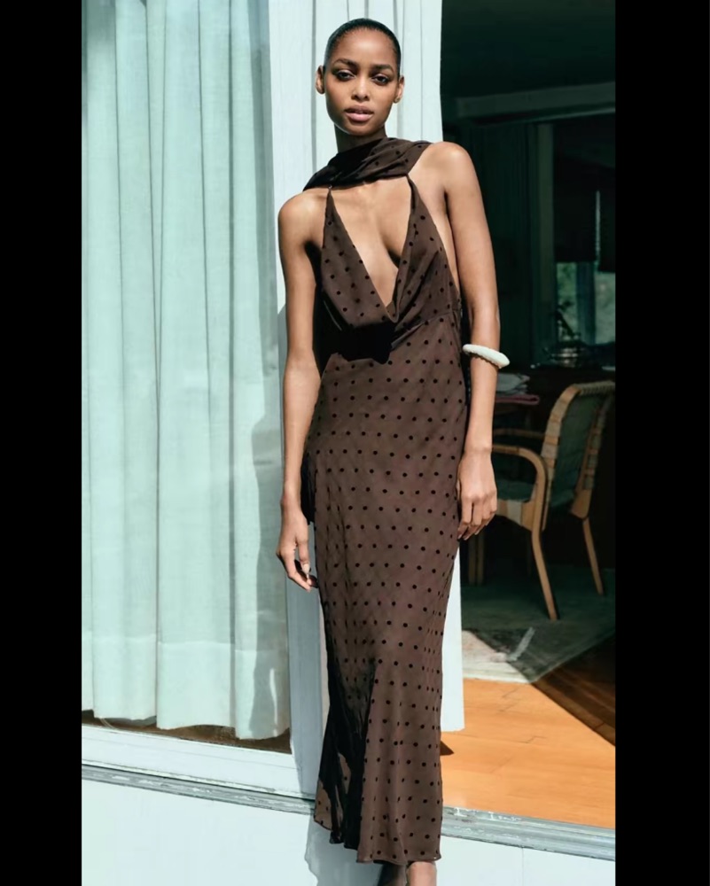 hawaii halter dress Honolulu Halter Tropical Print Maxi Dress in Black main image 0