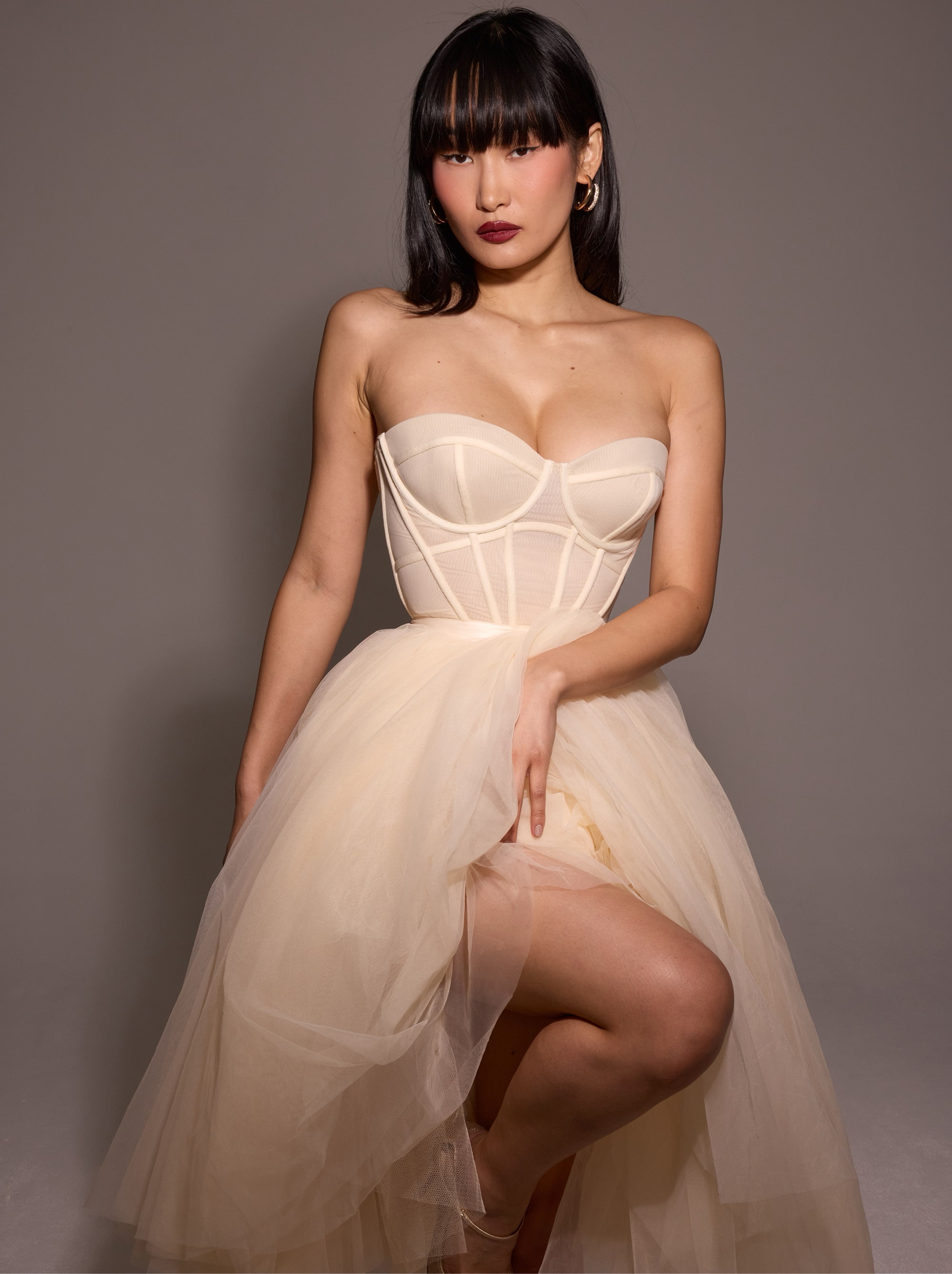 dress cream and gold Chapelle Nude Abstract Dori Lehenga Set minimalist dress The spaghetti straps and Size:10XL ELIZA J Floral Print