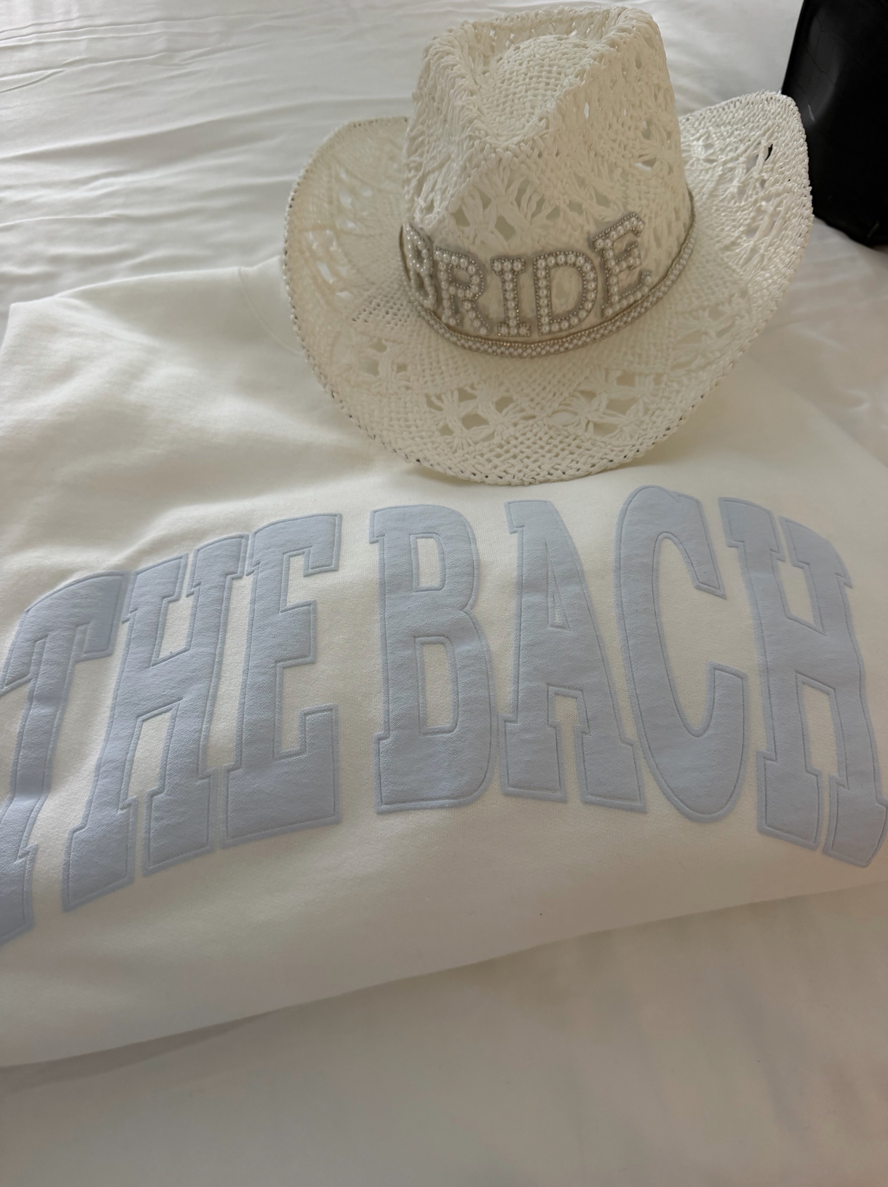 THE BACH SWEATSHIRT