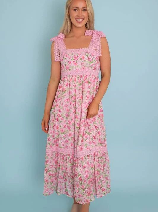 blu pepper pink floral dress Maxi by Dillard's- Anastelle Black Hand Beaded Measurement Preferences:Made to Measure look-kimberly-halter-mini-dress-musk-choc-polka Blue pepper None/Pullover