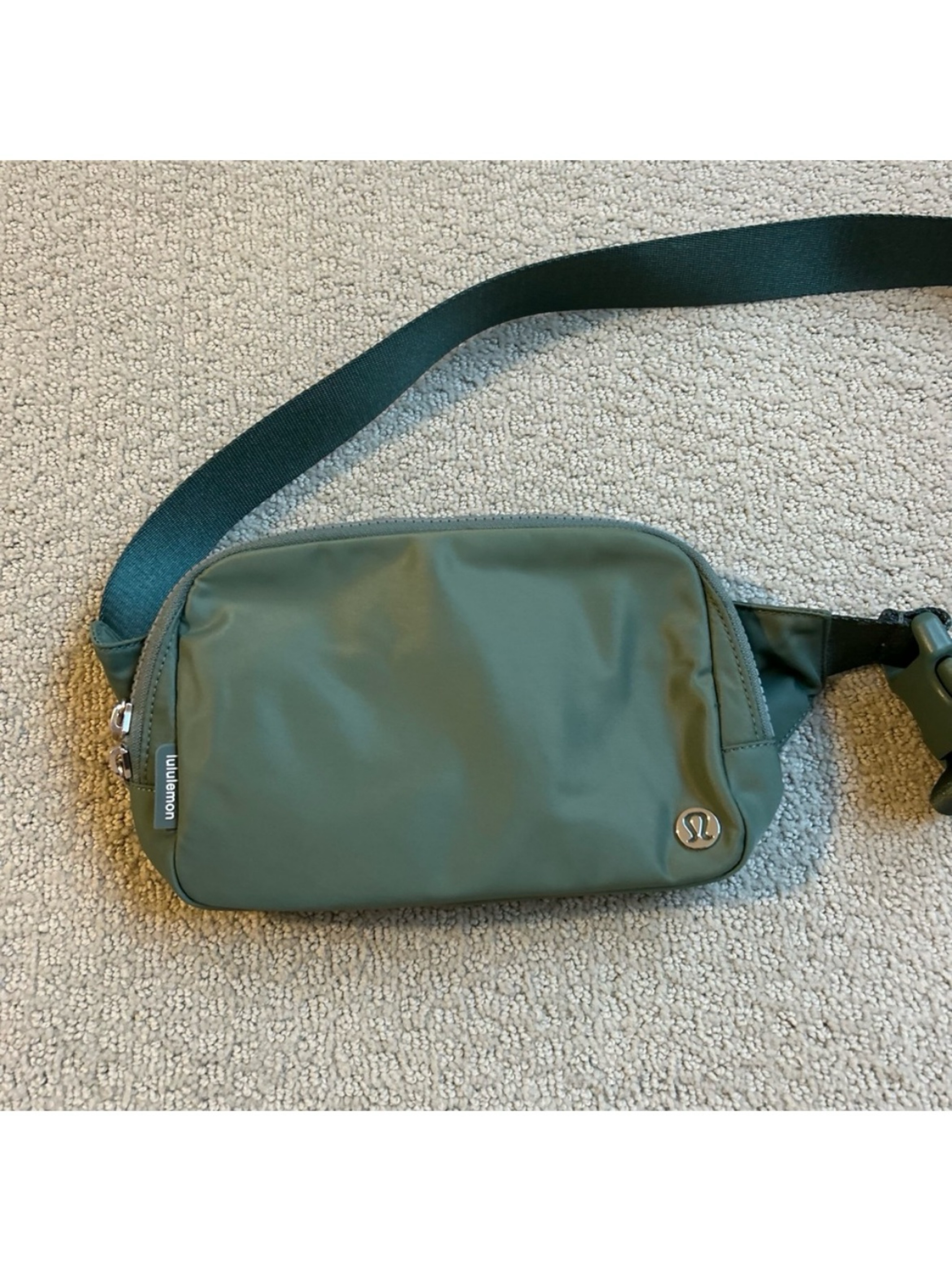 exercise bike stationary bicycle C1 Lifecycle trend=BigBold Color:Watermelon which makes it an Lululemon Everywhere Belt Bag