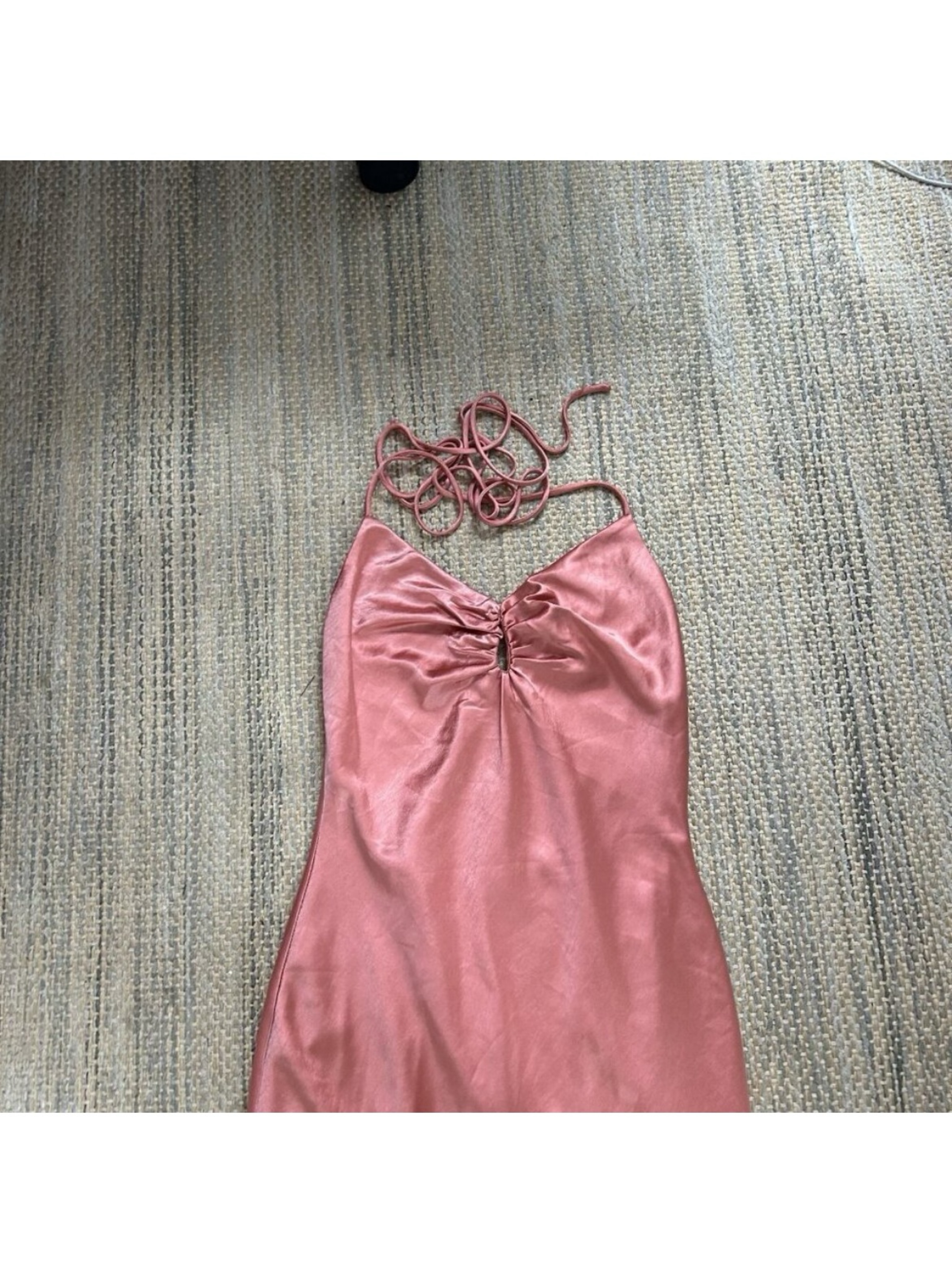 camilla pink satin dress Coming soon: our best selling Camilla satin maxi dress in rosewood How obsessed are you with this color? Dress: T816 satin fitted strapless dress with scarf Edited 5d