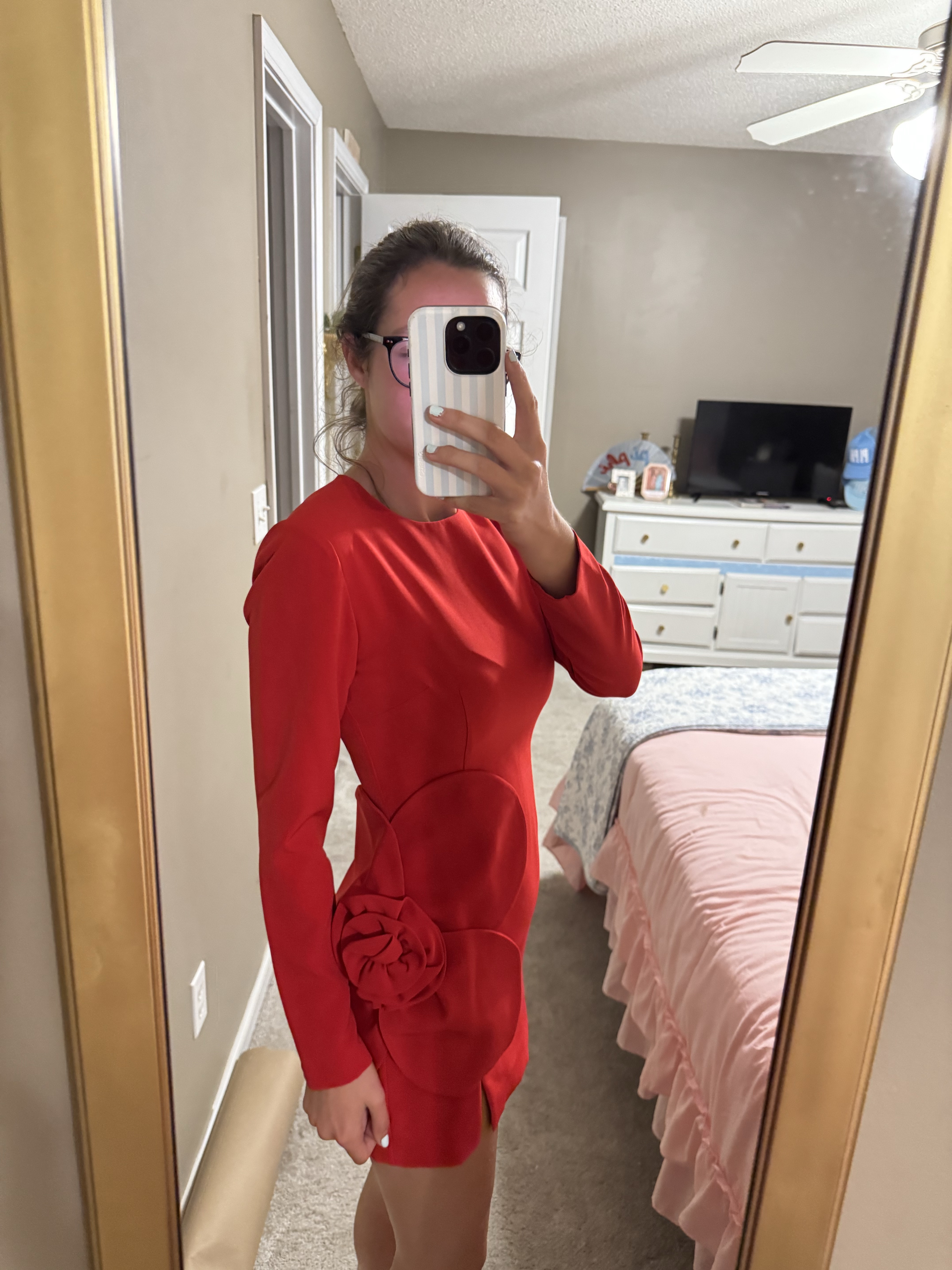 Red dress with flower by Gianni Bini - Pickle Red dress with flower by Gianni Bini - Pickle