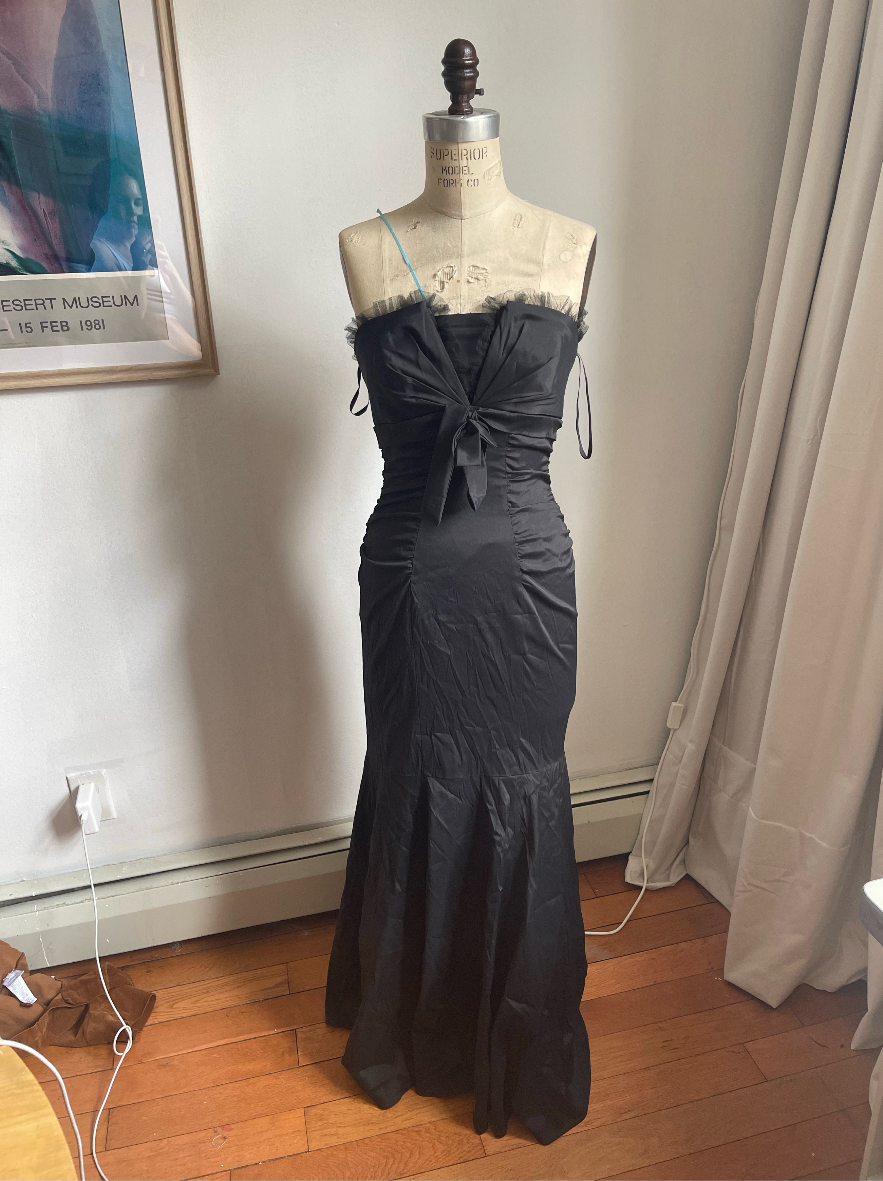 2000s Y2K Cache Black Strapless Gown