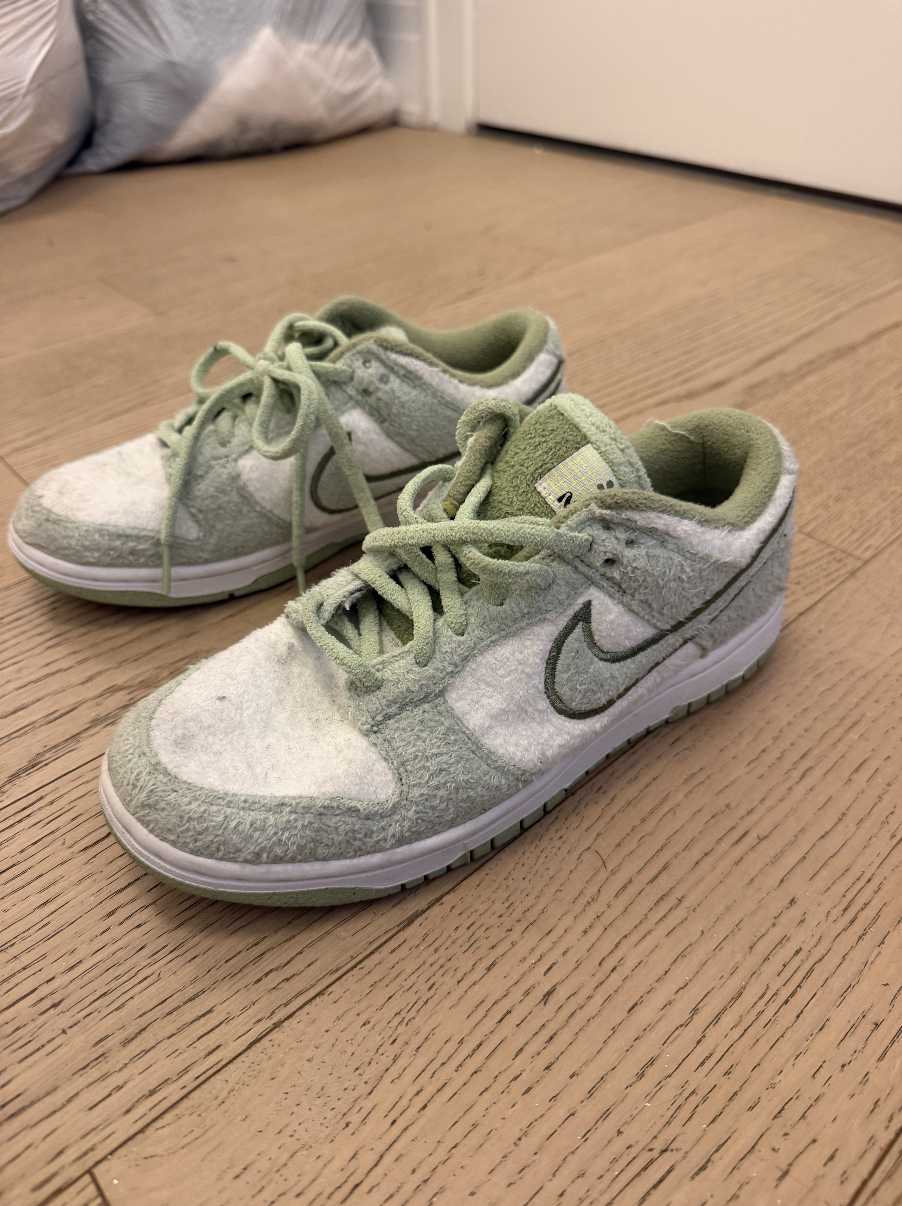 Nike Cream Felt Dunk Low Sneaker