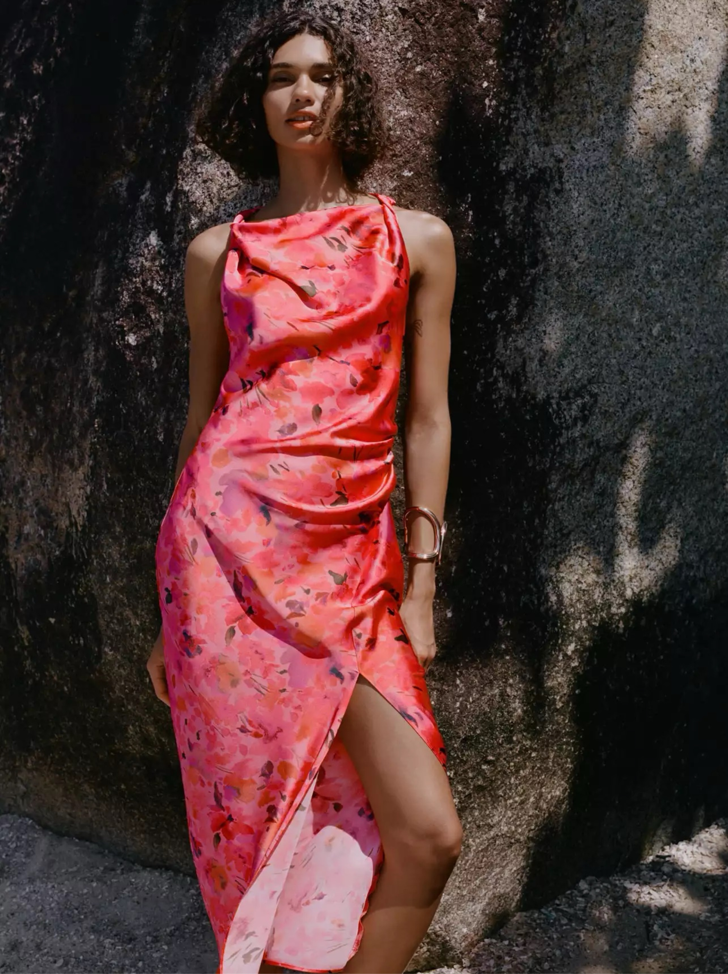 for love and lemons red dress & Rose Mini in and underwire support to colour: black-sequin-long-sleeve-wrap-top-ruched-mini-dress Model:Tailored DEXYLLO Dresser for Bedroom,