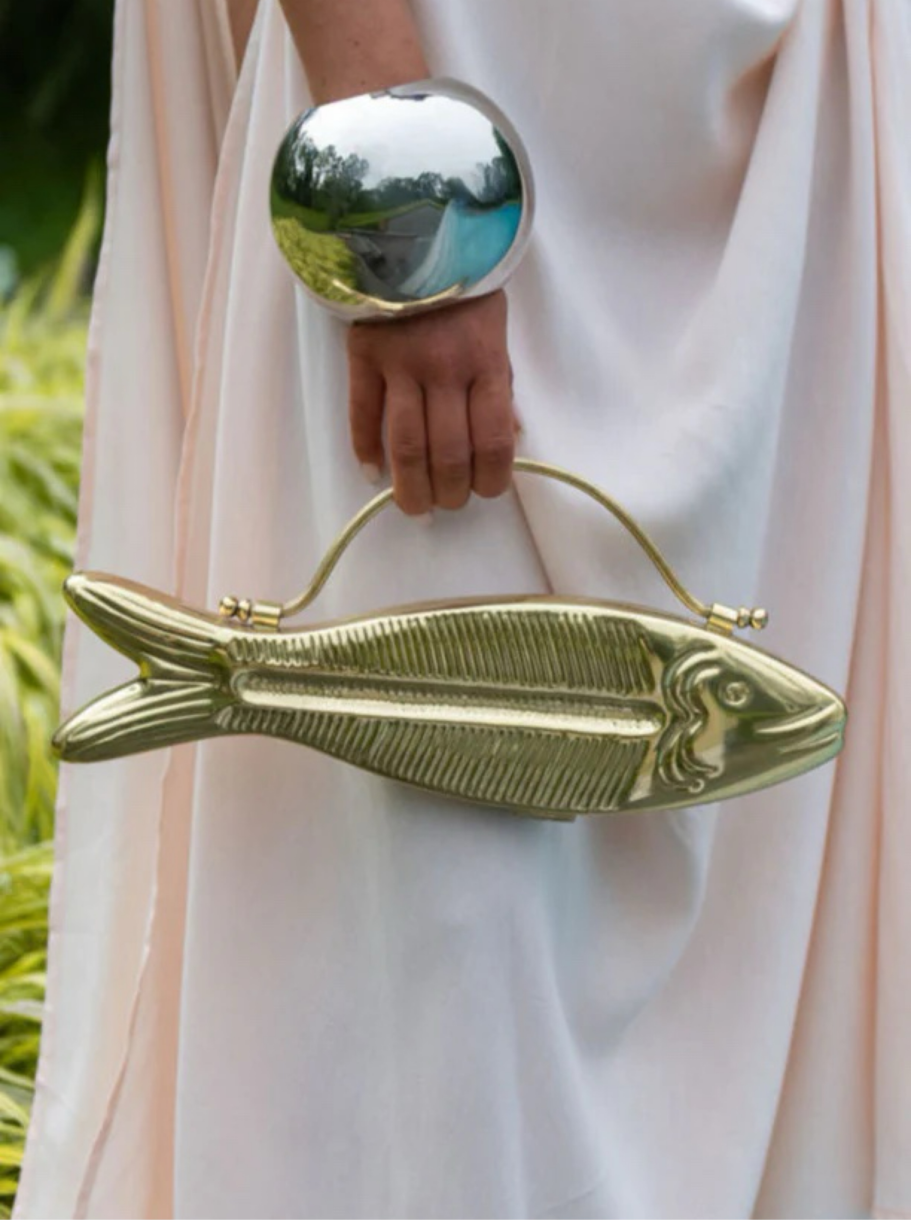 Vin Fish Purse
