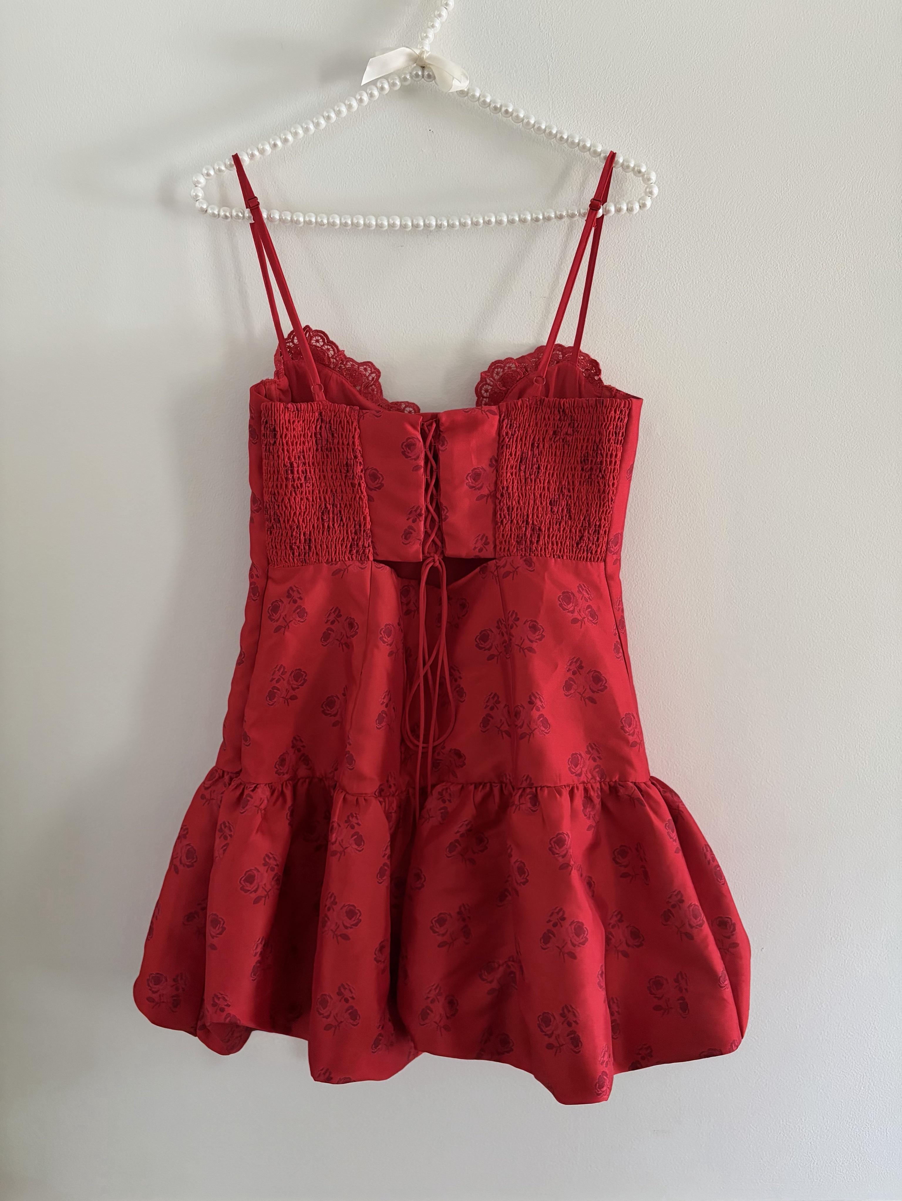 annika mini dress cherry red OUTCAST ANNIKA MINI DRESS CHERRY RED Size: