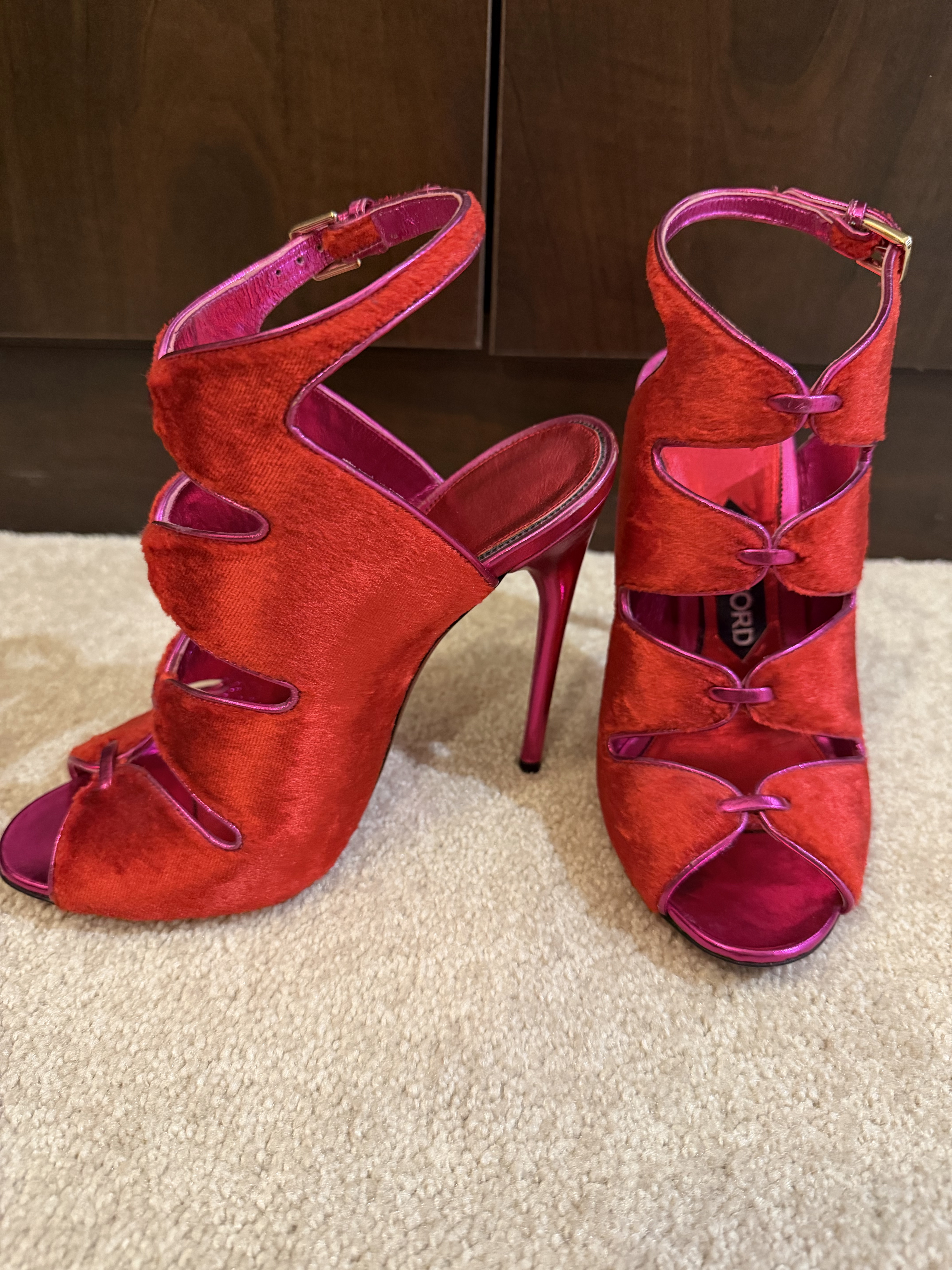 Tom Ford Red Velvet Heels by Tom Ford - Pickle
