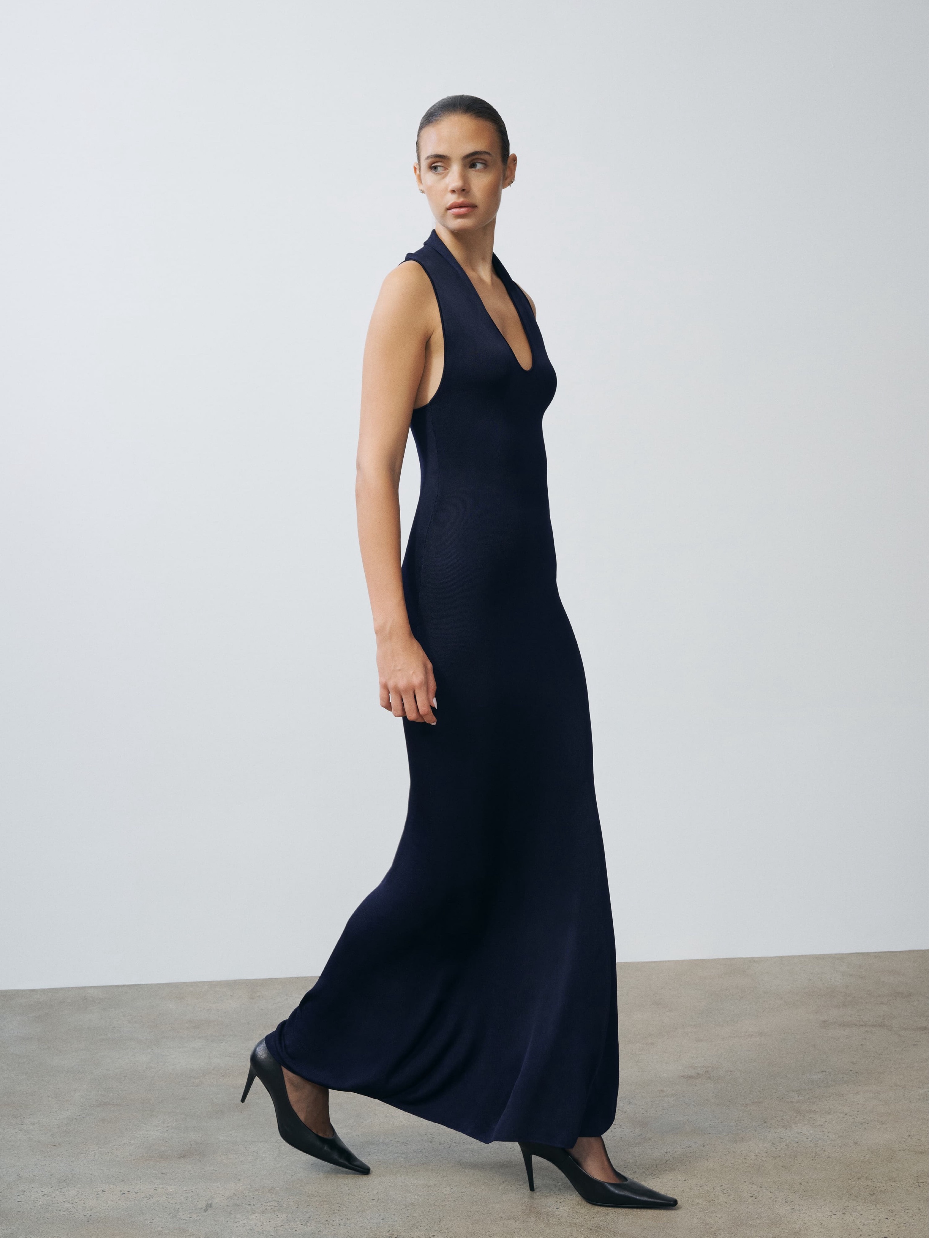 sofia richie halter neck dress Sofia Richie Scalloped Halter Beaded Lace Wedding Dress