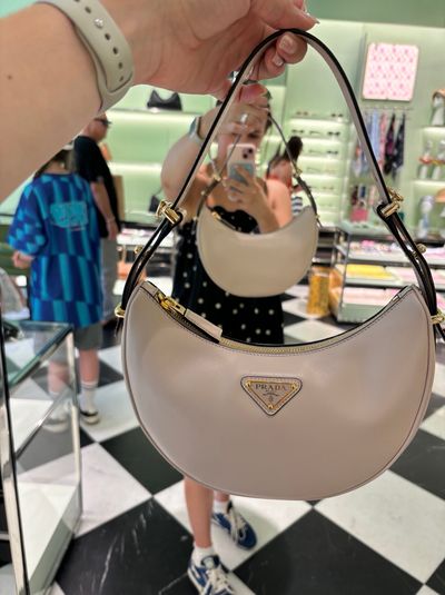 PRADA ブランドショップyou Prada Cream Leather Shoulder and crossbody Bag by Prada | Pickle