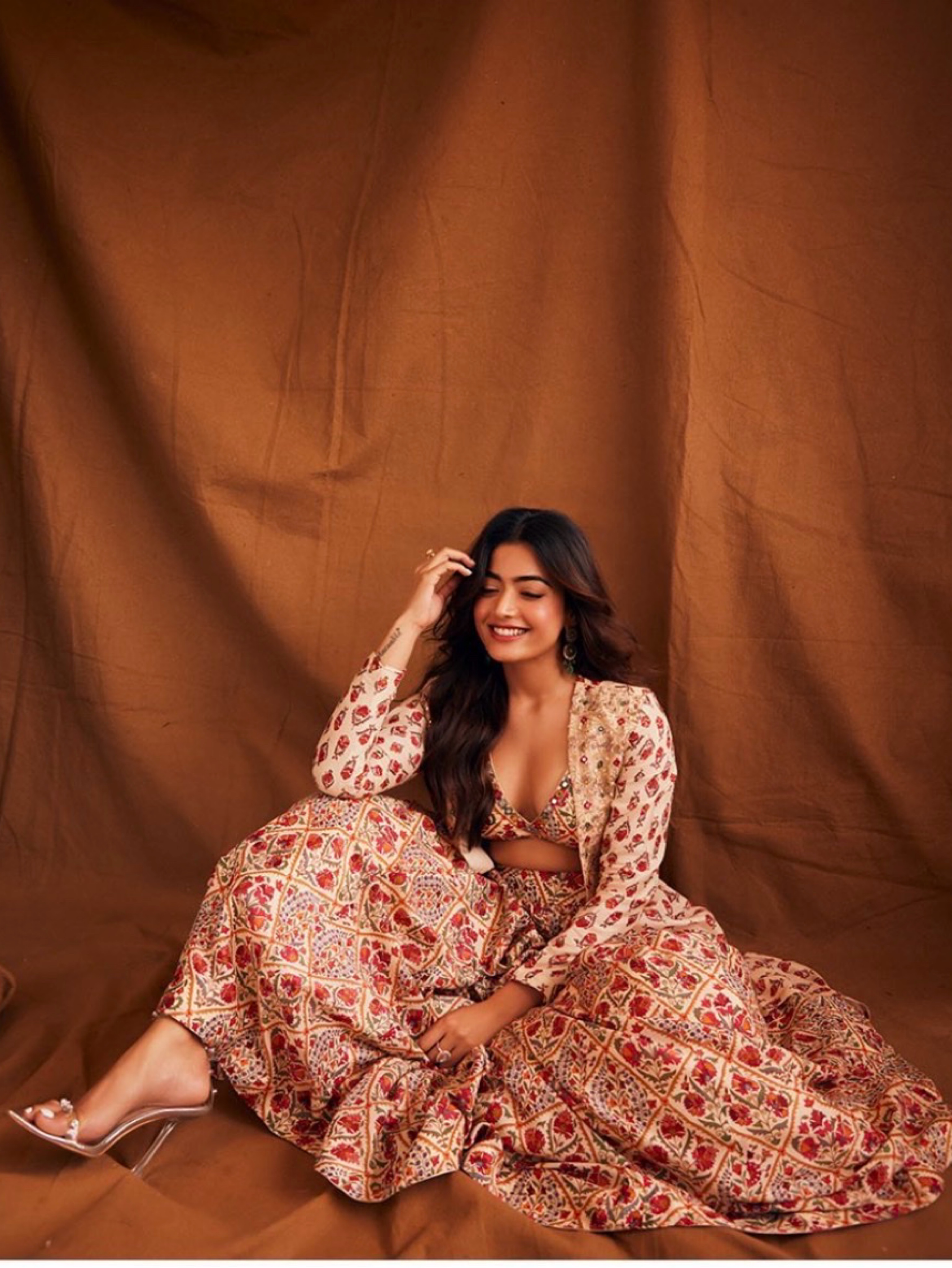 Drishti and zahabia three piece skirt set