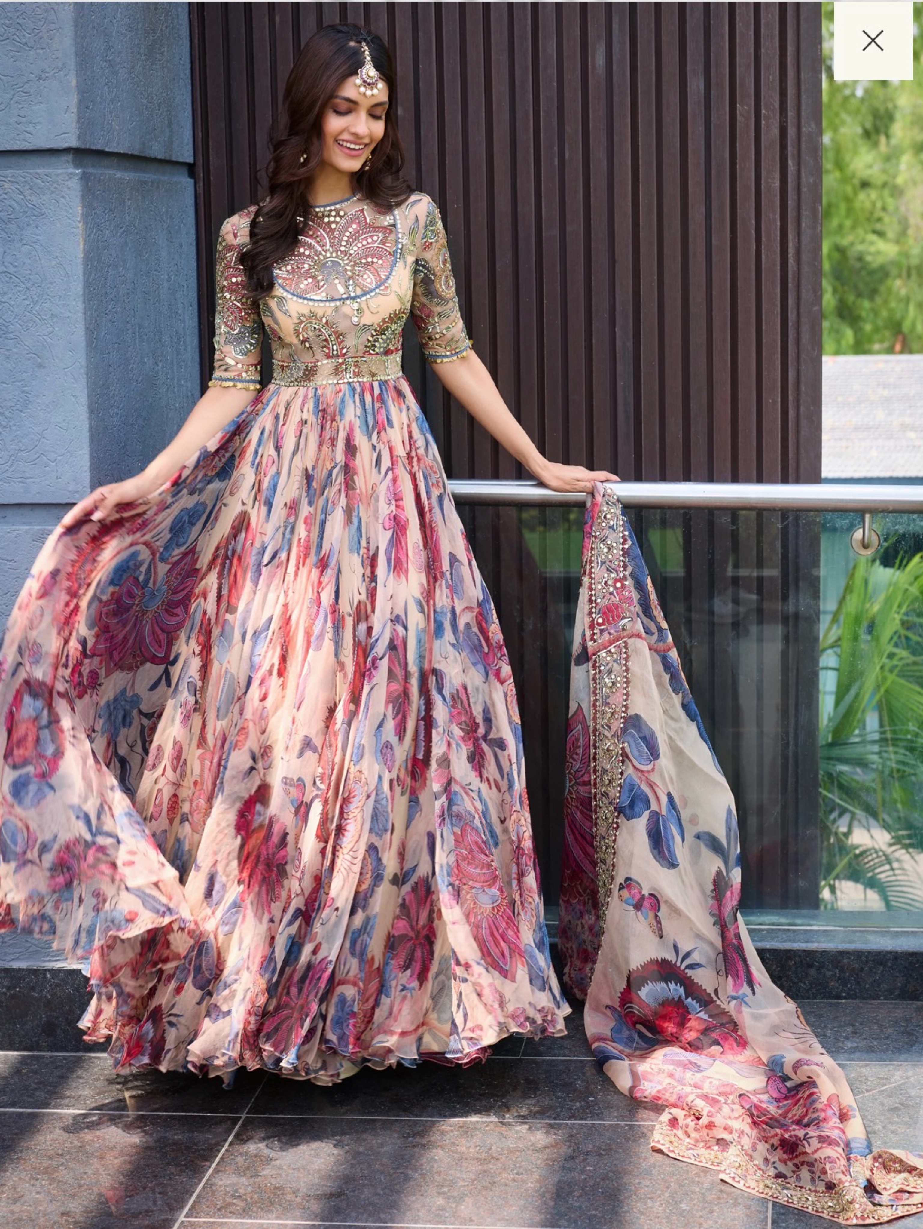 Mahima Mahajan NWT Cream Floral Embroidered Anarkali Dress