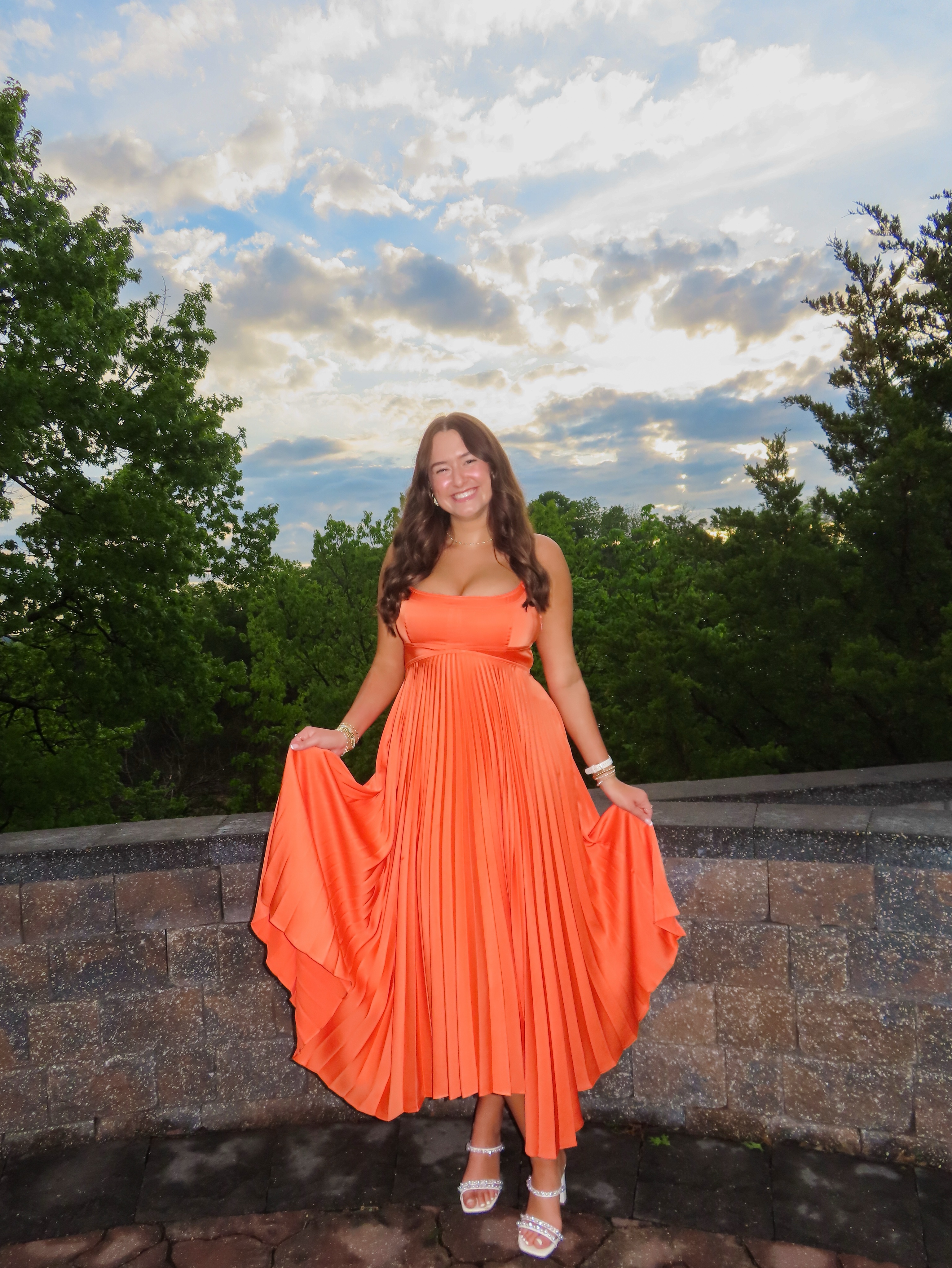 alc hollie pleated midi dress WornOnTV: Sarah Snook's orange pleated dress and blazer on Today