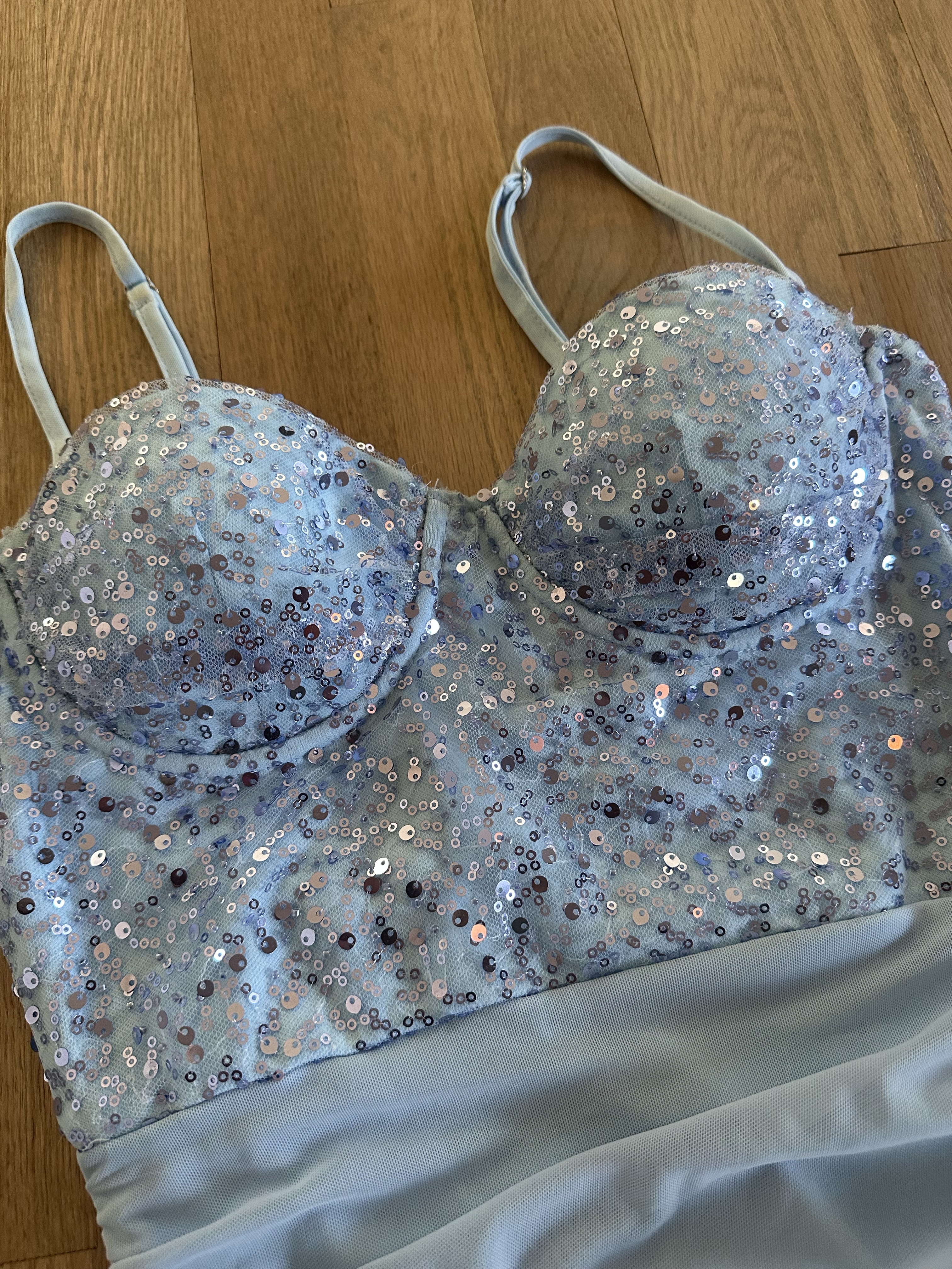 Blue sequin mini dress WINDSOR by Windsor - Pickle Blue sequin mini dress WINDSOR by Windsor - Pickle