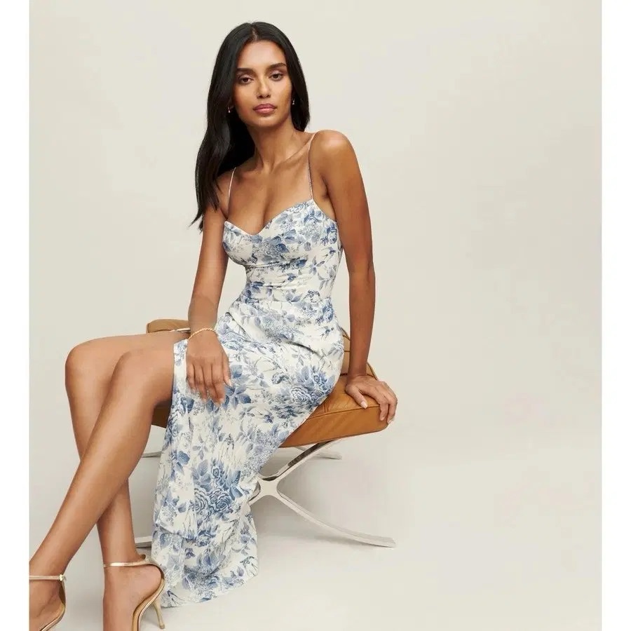 reformation kourtney dress The Kourtney Is A Midi Length Dress With A Fitted Bodice And Center Back Smocking Reformation Kourtney Dress Size 0