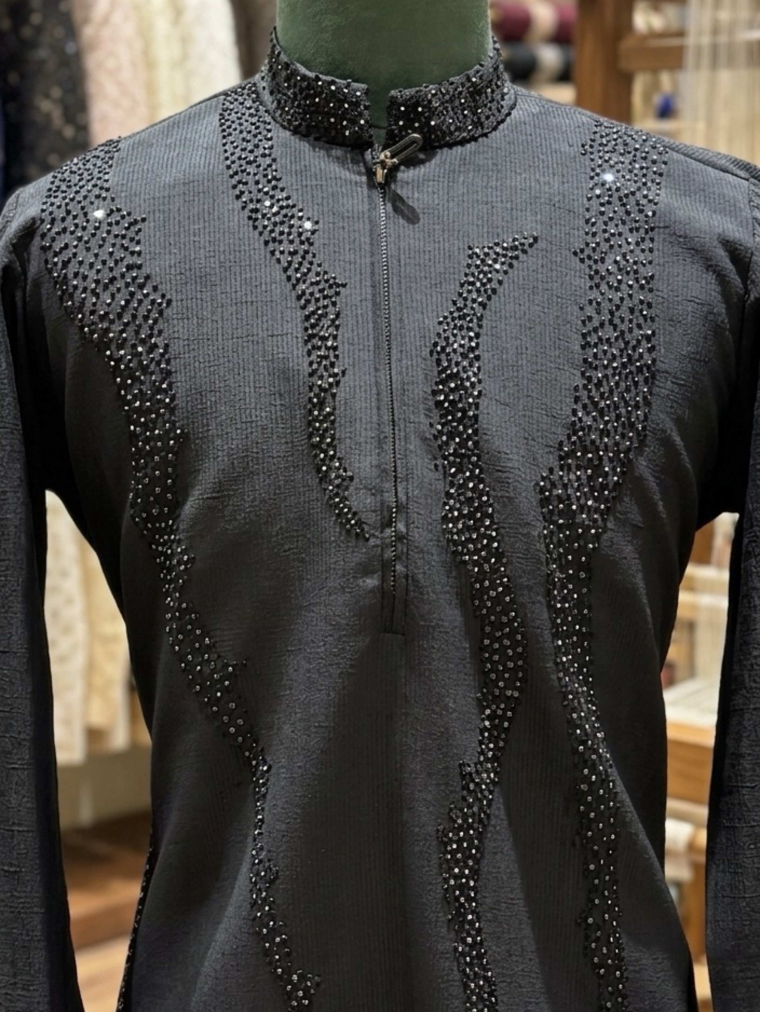 Men鈥檚 Black Kurta Set | Size M | Indian Wedding